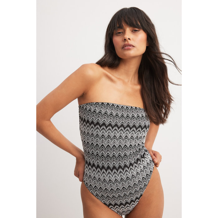 Costume da bagno a fascia in maglia Costumi Nakd