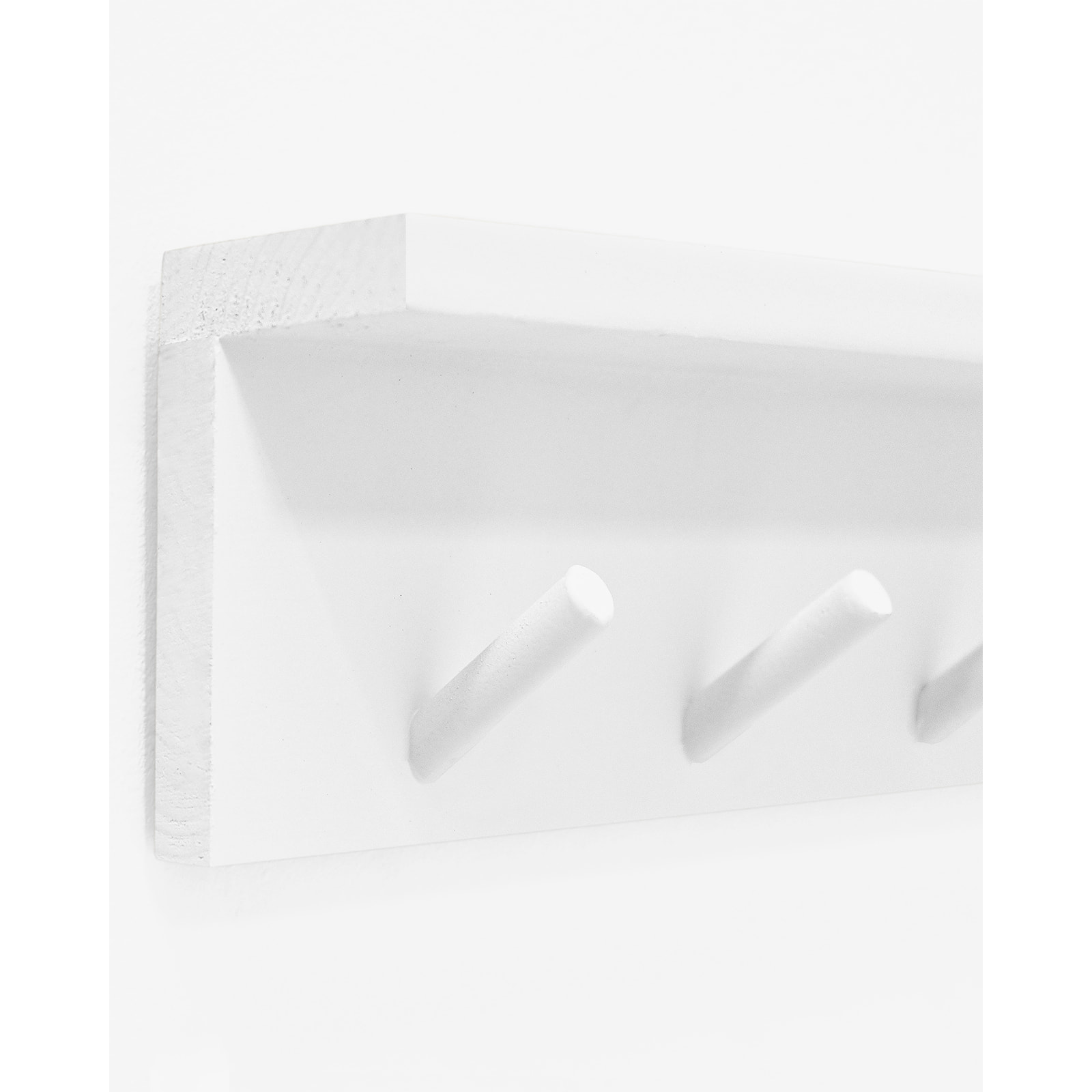 Colgador de pared de madera maciza en tono blanco de 61x9,5cm Alto: 9.5 Largo: 61 Ancho: 5.5