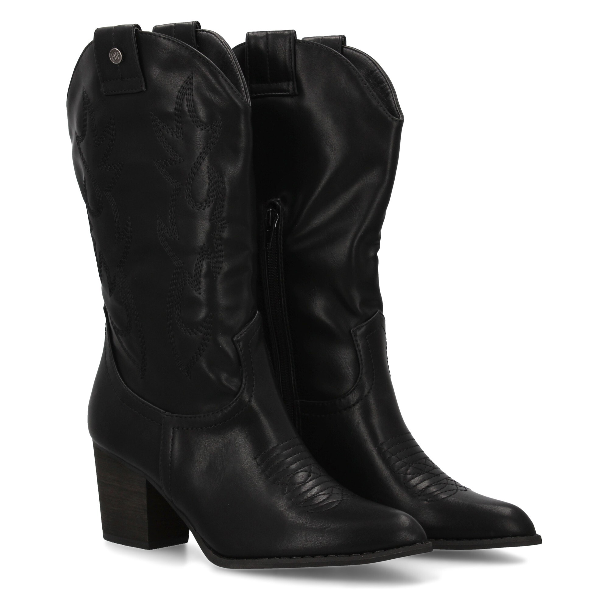 Bota estilo cowboy con caña bordada