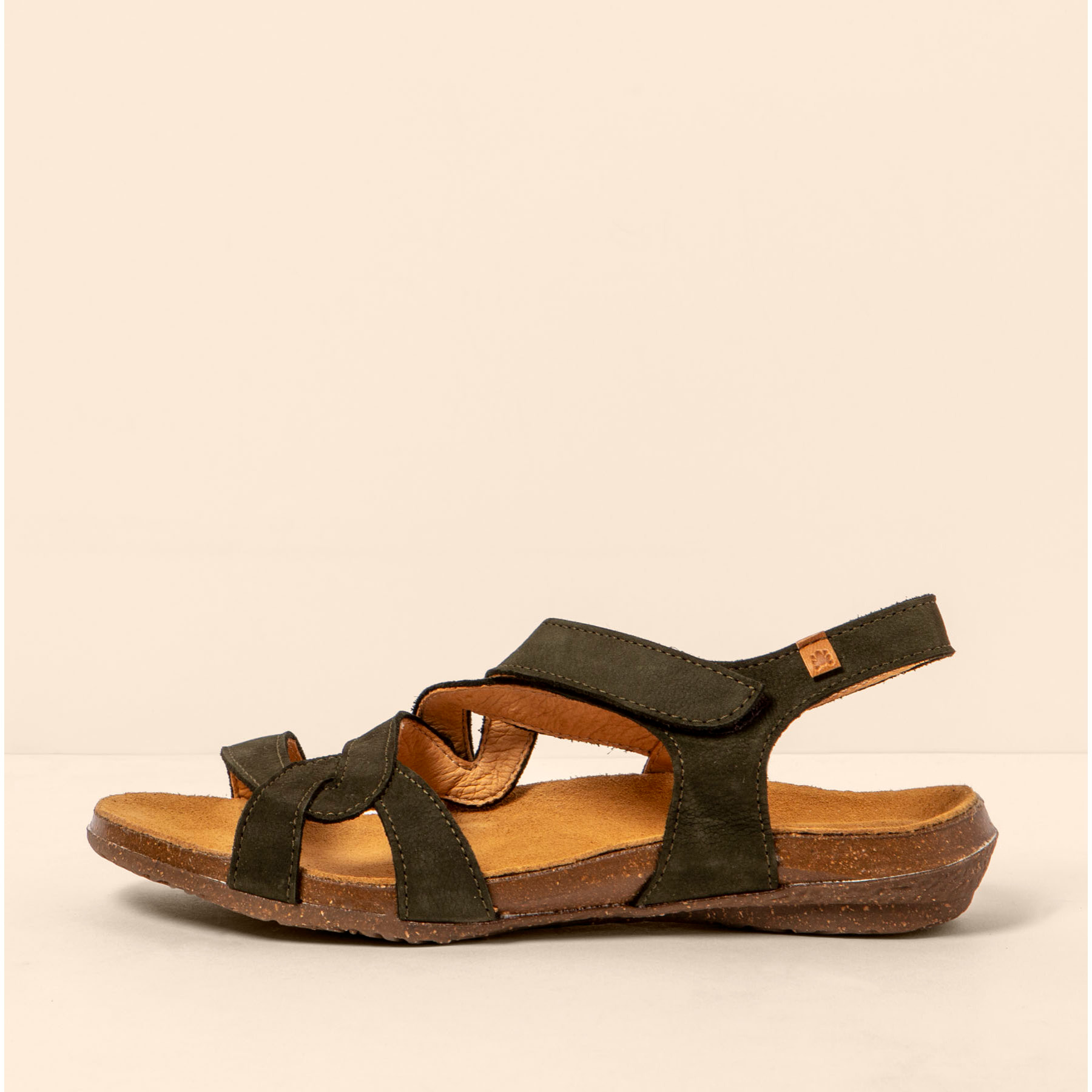 Sandalias N5079 NOBUCK LAVADO KAKI / WAKATAUA color Kaki