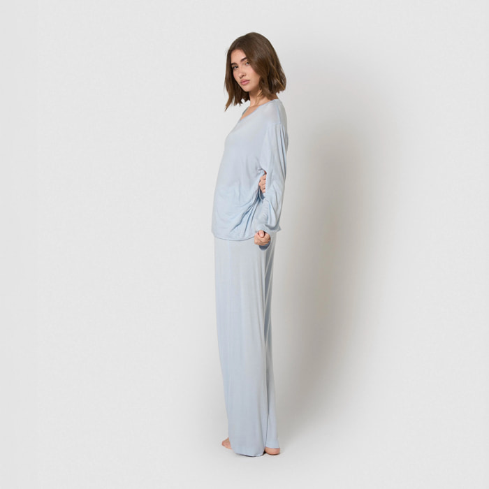 Pijama largo de viscosa celeste