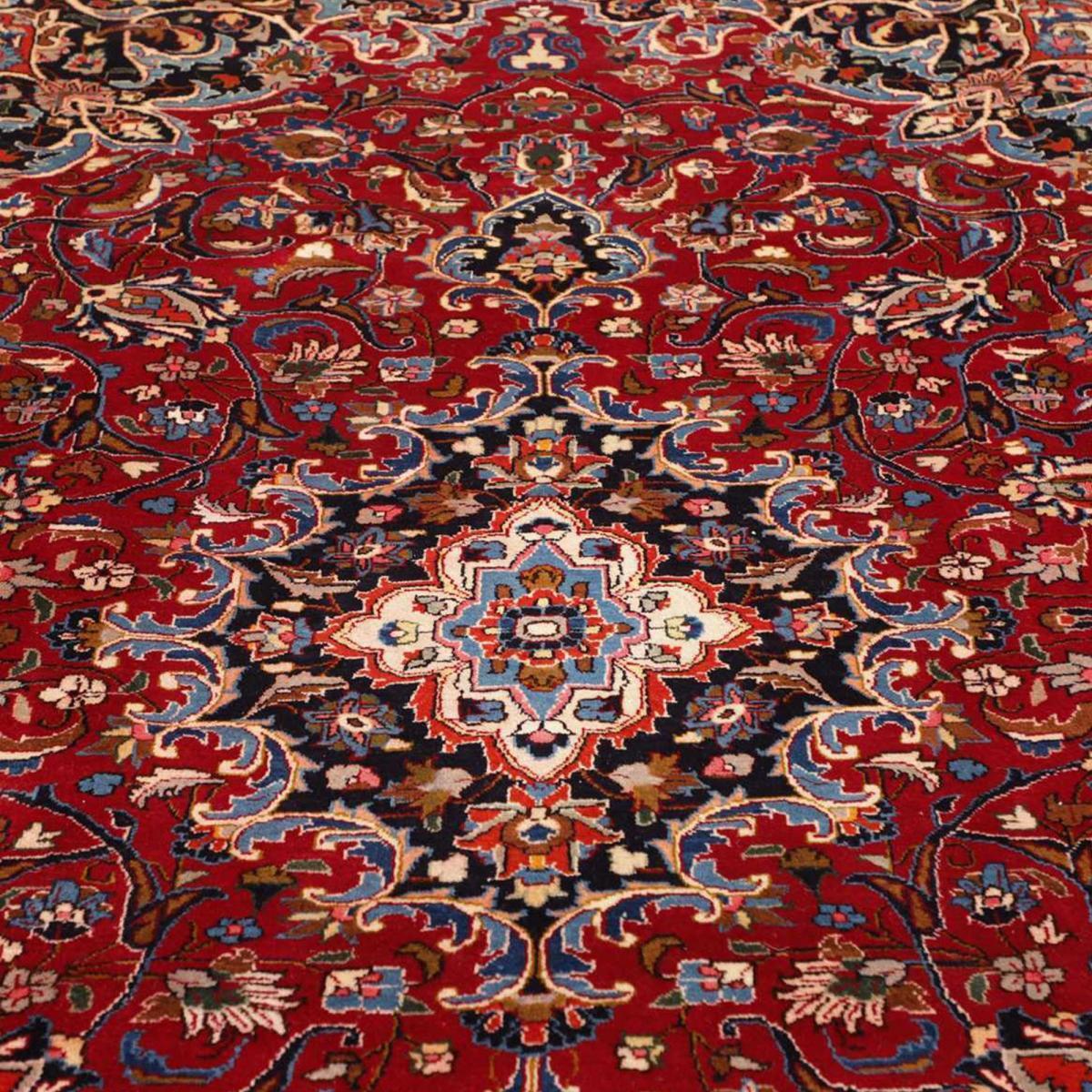 Tapis d'orient au motif oriental, artisanal noué main, APUJEZ