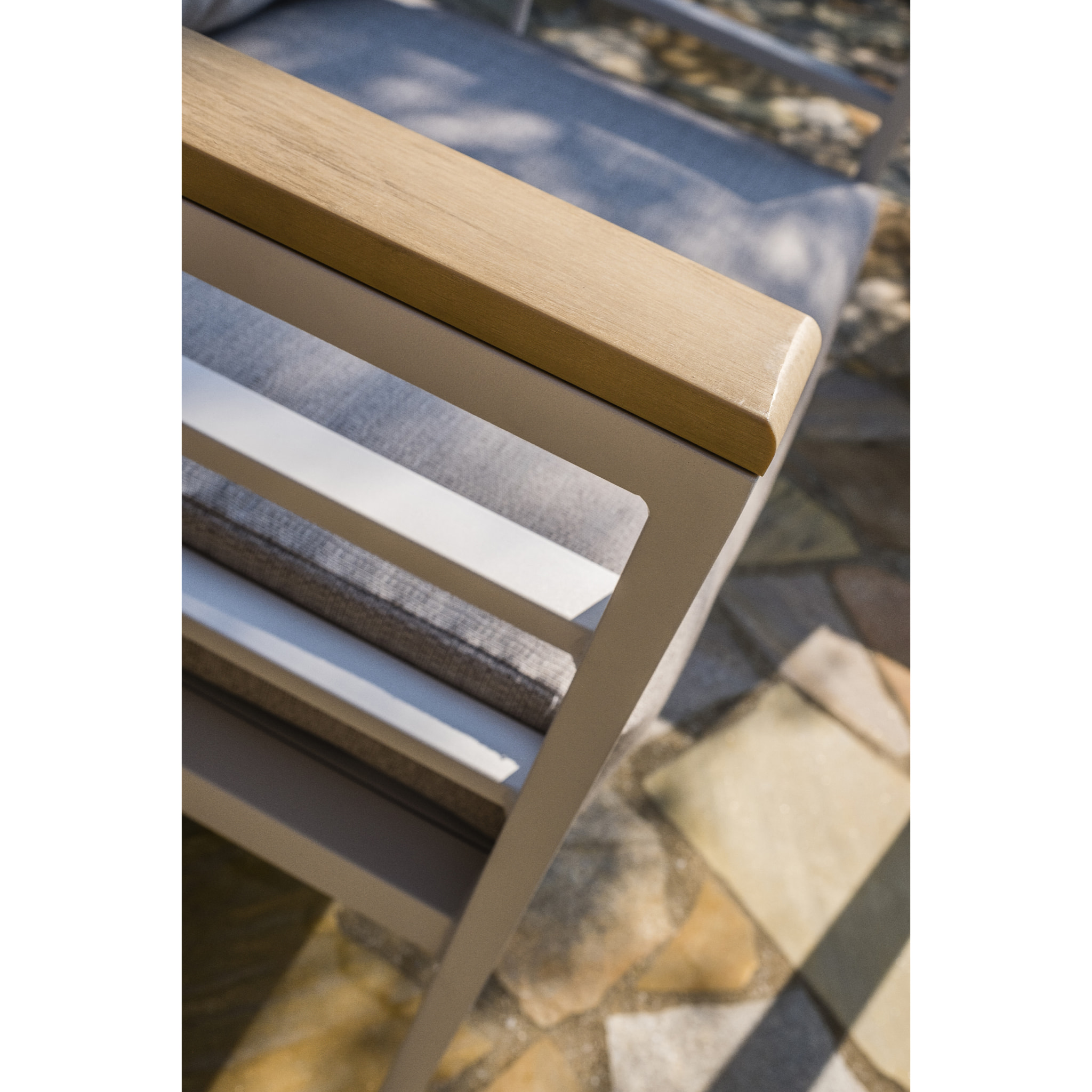CAYENNE - Ensemble repas de jardin 7 places en aluminium blanc