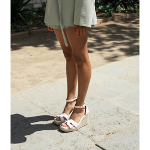 Sandalias de cuña blancas con esparto