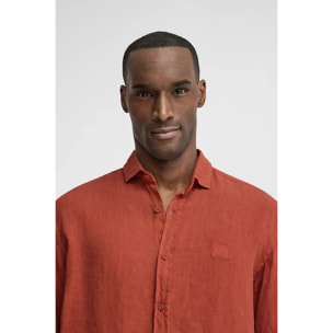 Camisa rojo ladrillo de lino de corte regular con bordado Polo Club