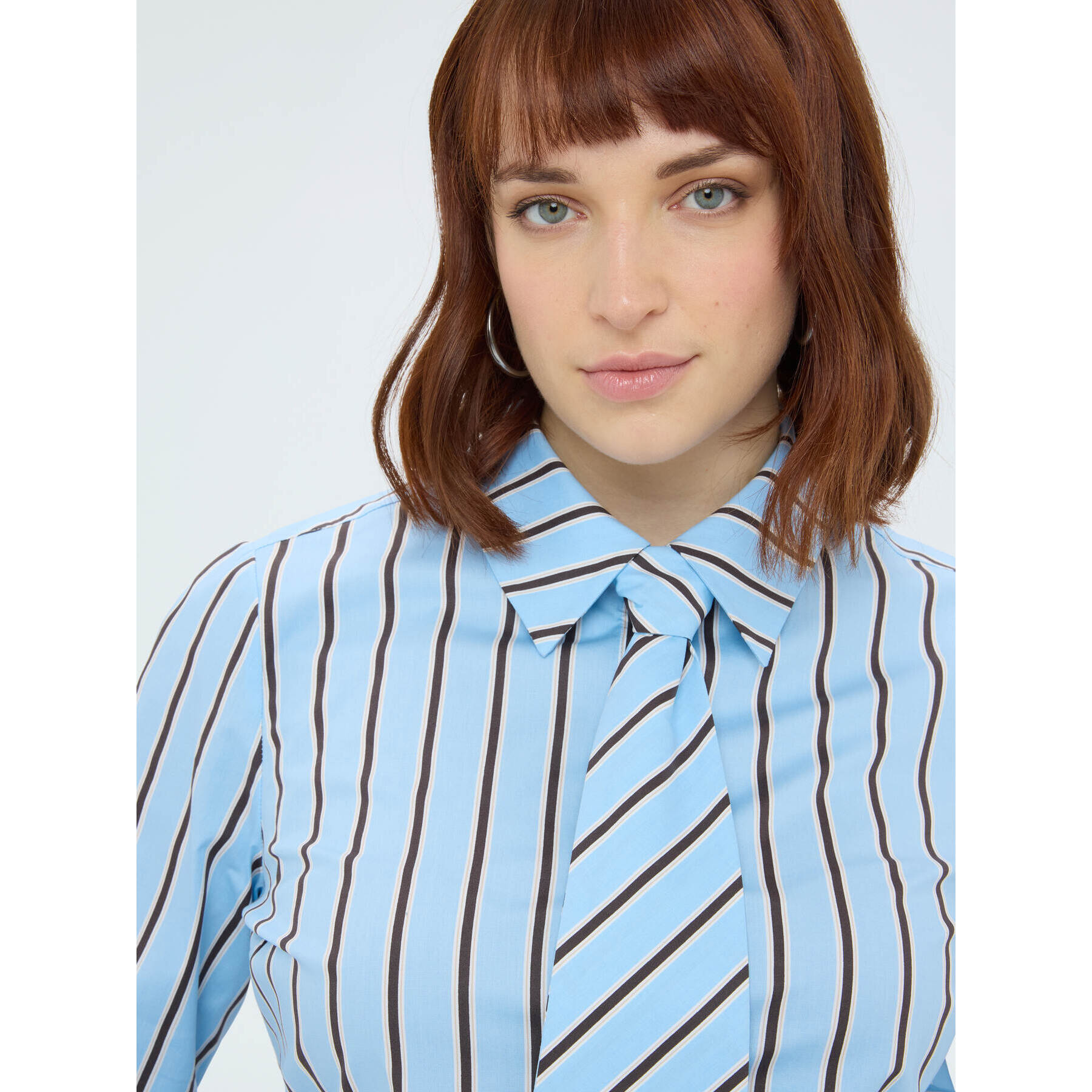 Fiorella Rubino - Camisa de rayas con corbatita - Light - blue