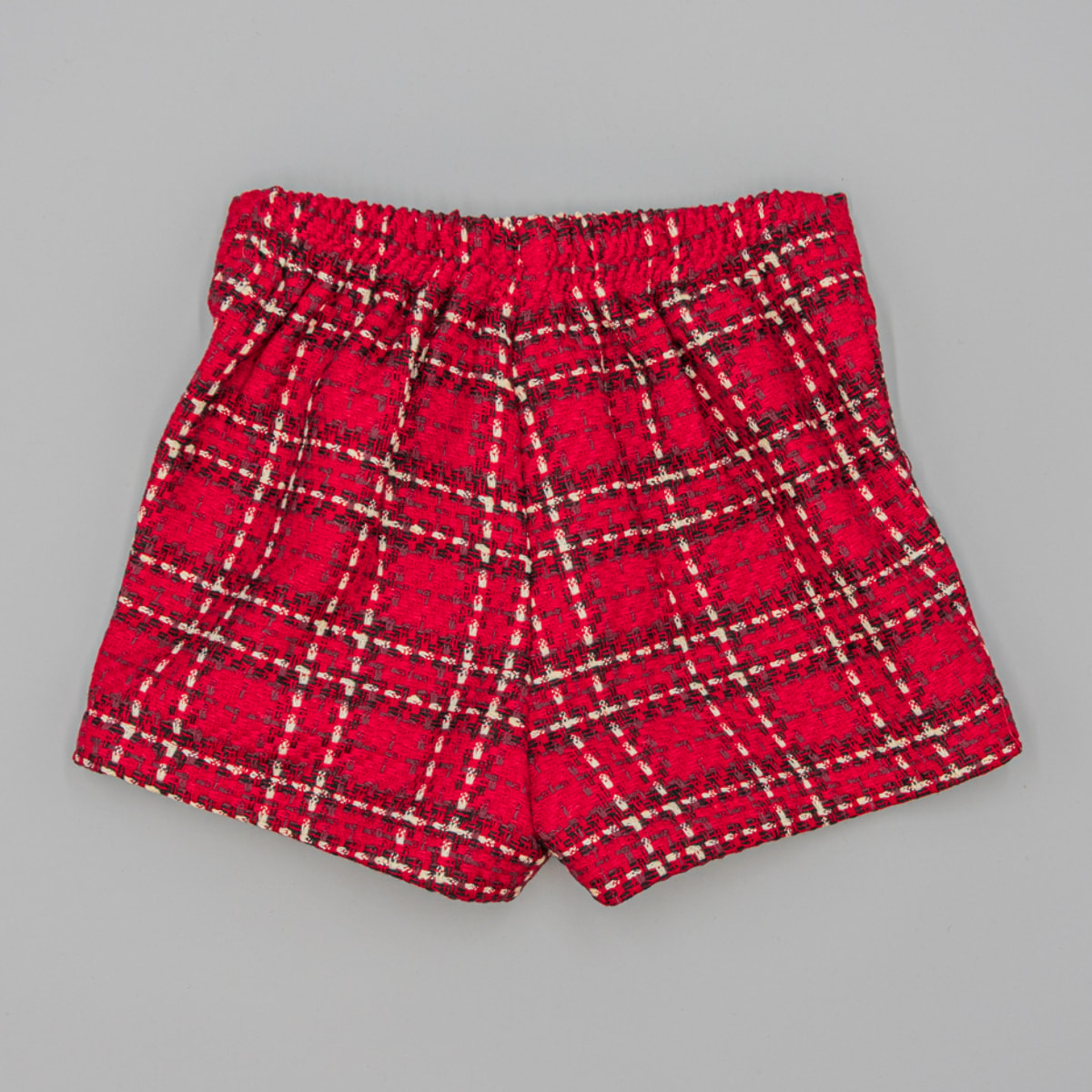 Shorts Rojo De Tejido Texturizado Con Cuadros