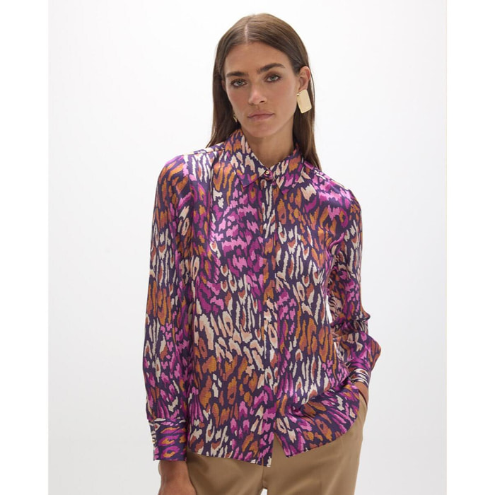 Maglietta con stampa animalier viola