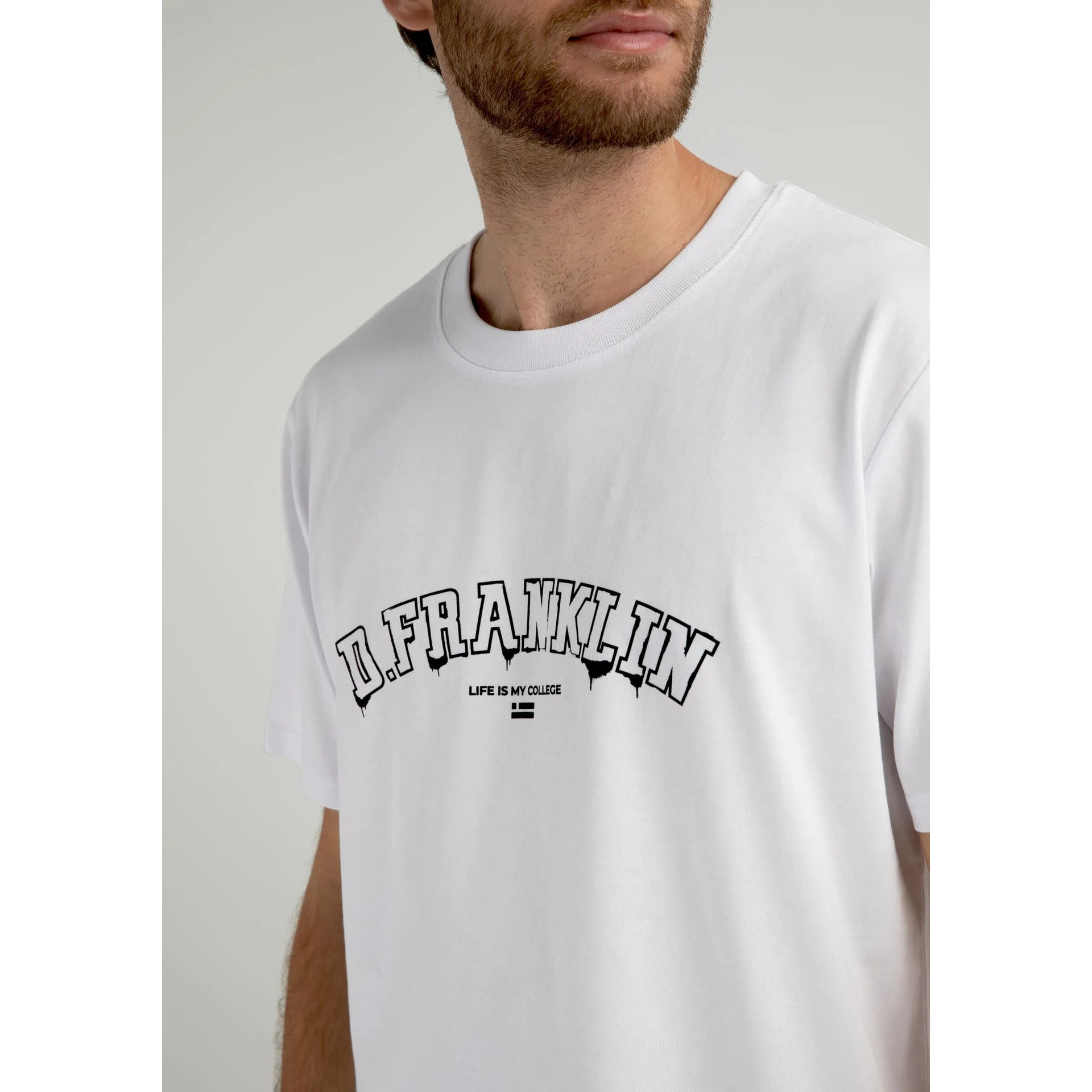 Camiseta Básica Varsity Paint T-Shirt en Blanco D.Franklin