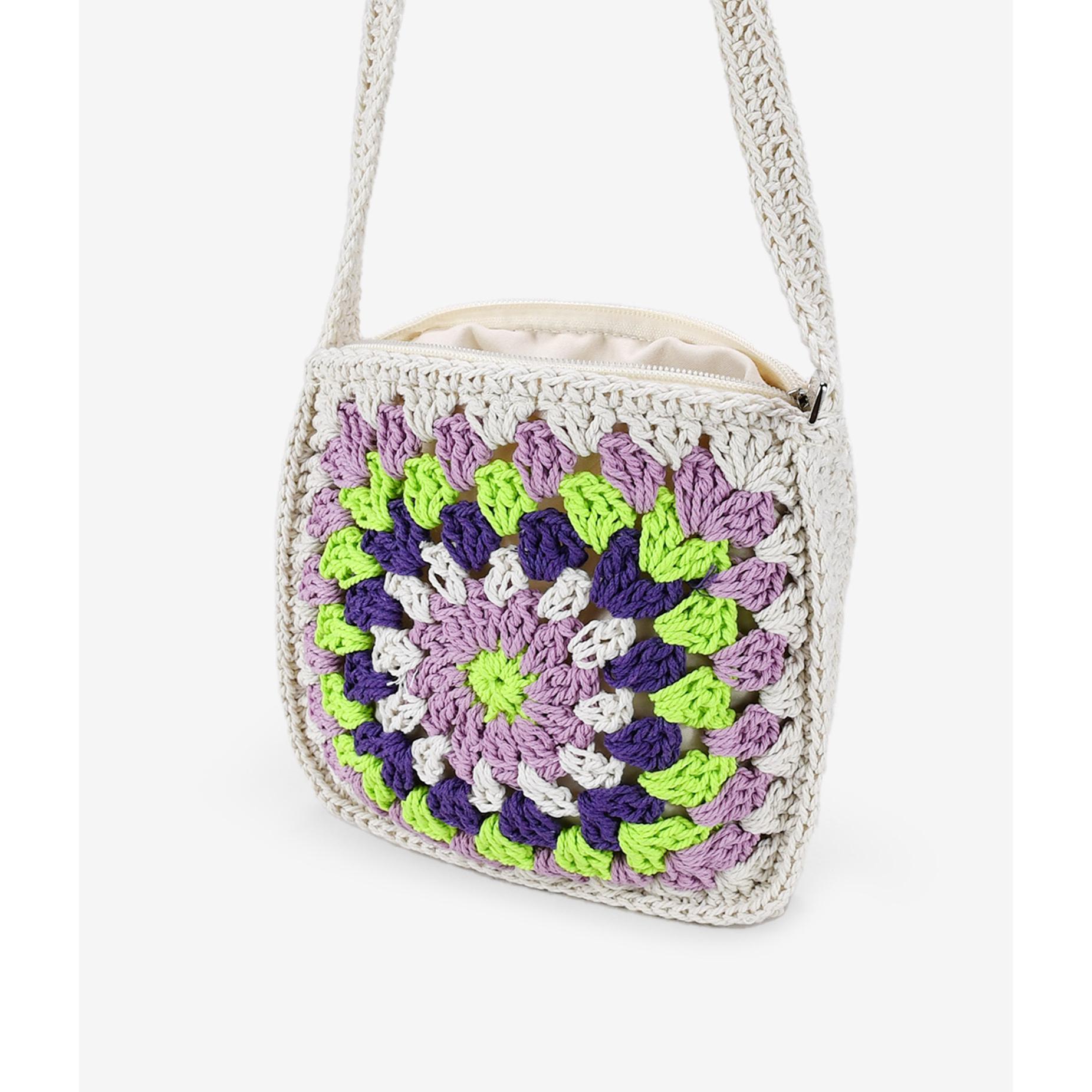 Bolso de crochet cuadrado lila y multicolor