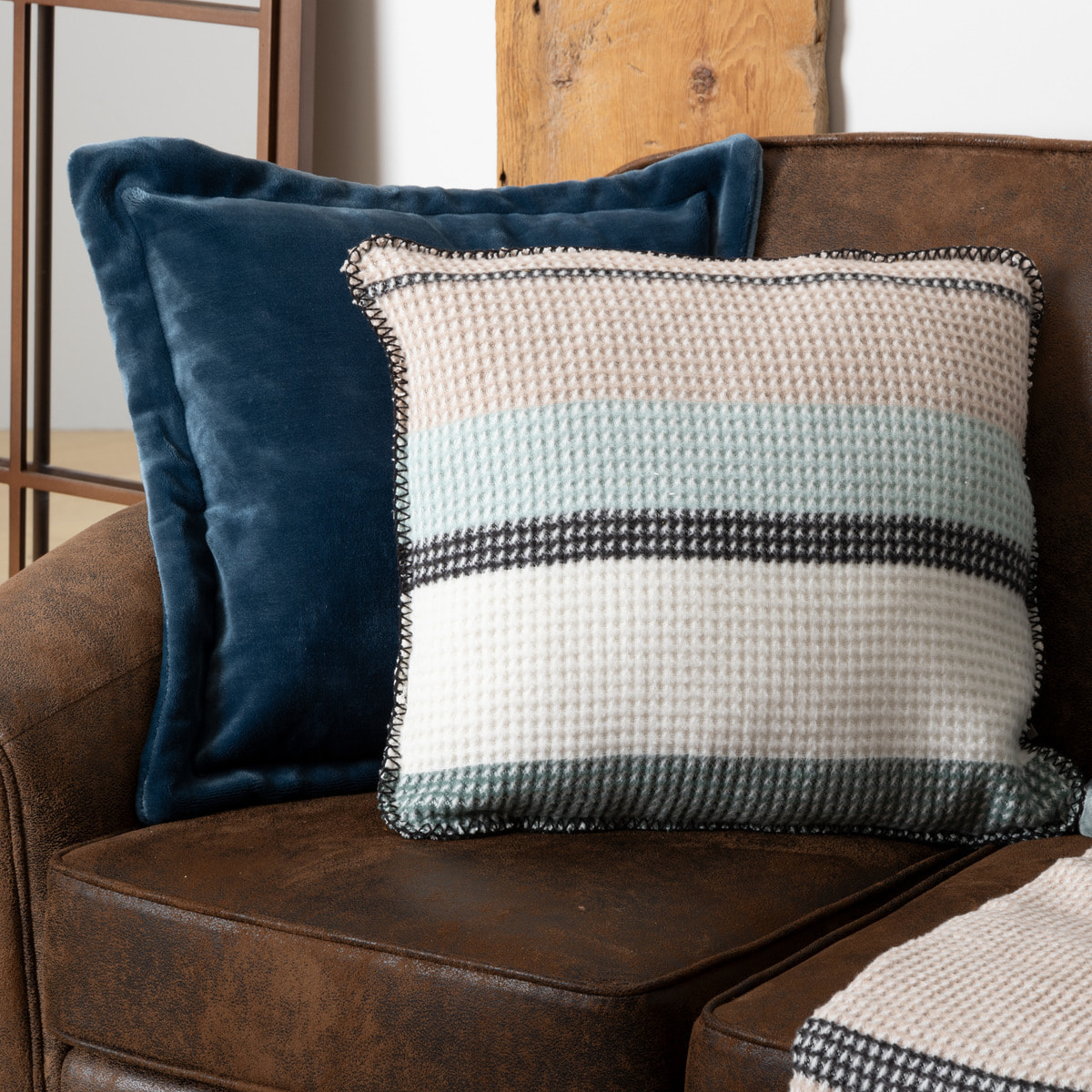 Coussin Owen rayures bleu 45x45cm