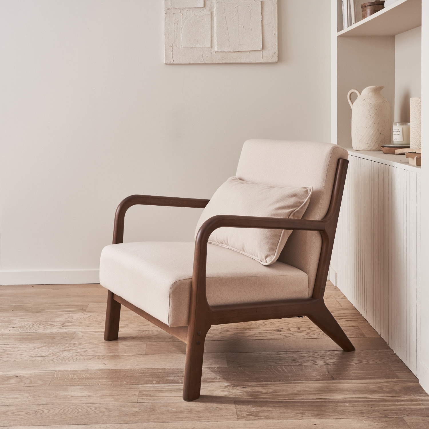 Fauteuil scandinave bois d'hévéa teinté noyer et tissu LORENS
