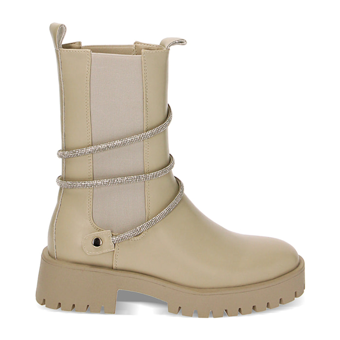 Botas de crema con diamantes