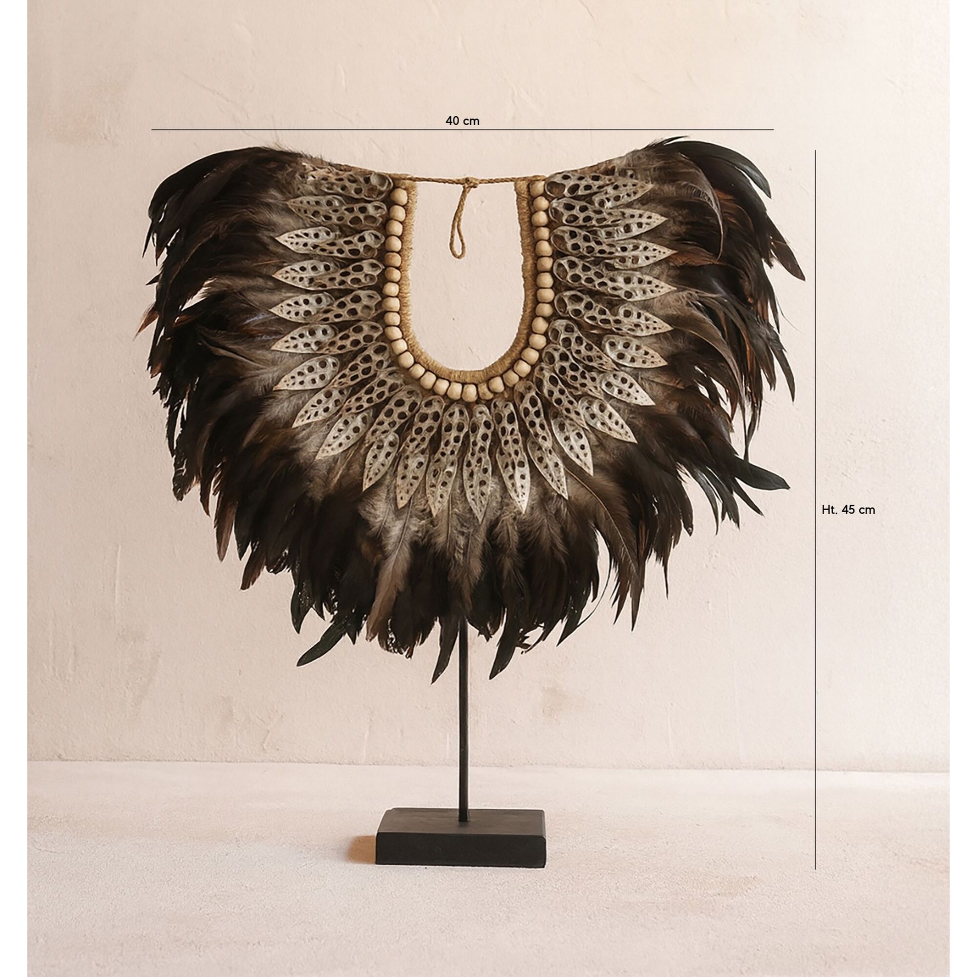 Collier en plumes et coquillages noirs PAPUA