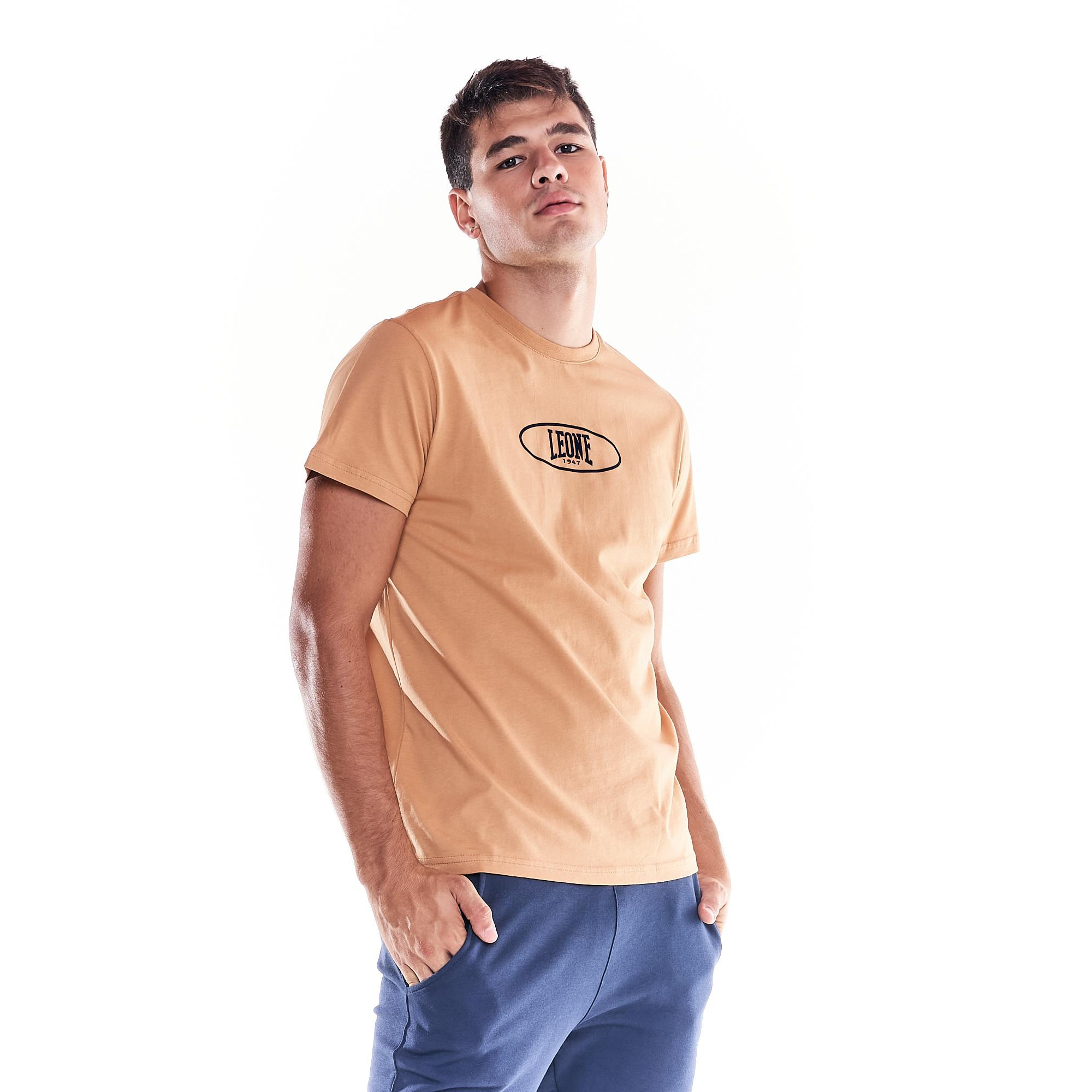 Camiseta de hombre con estampado de logo central en tonos tierra