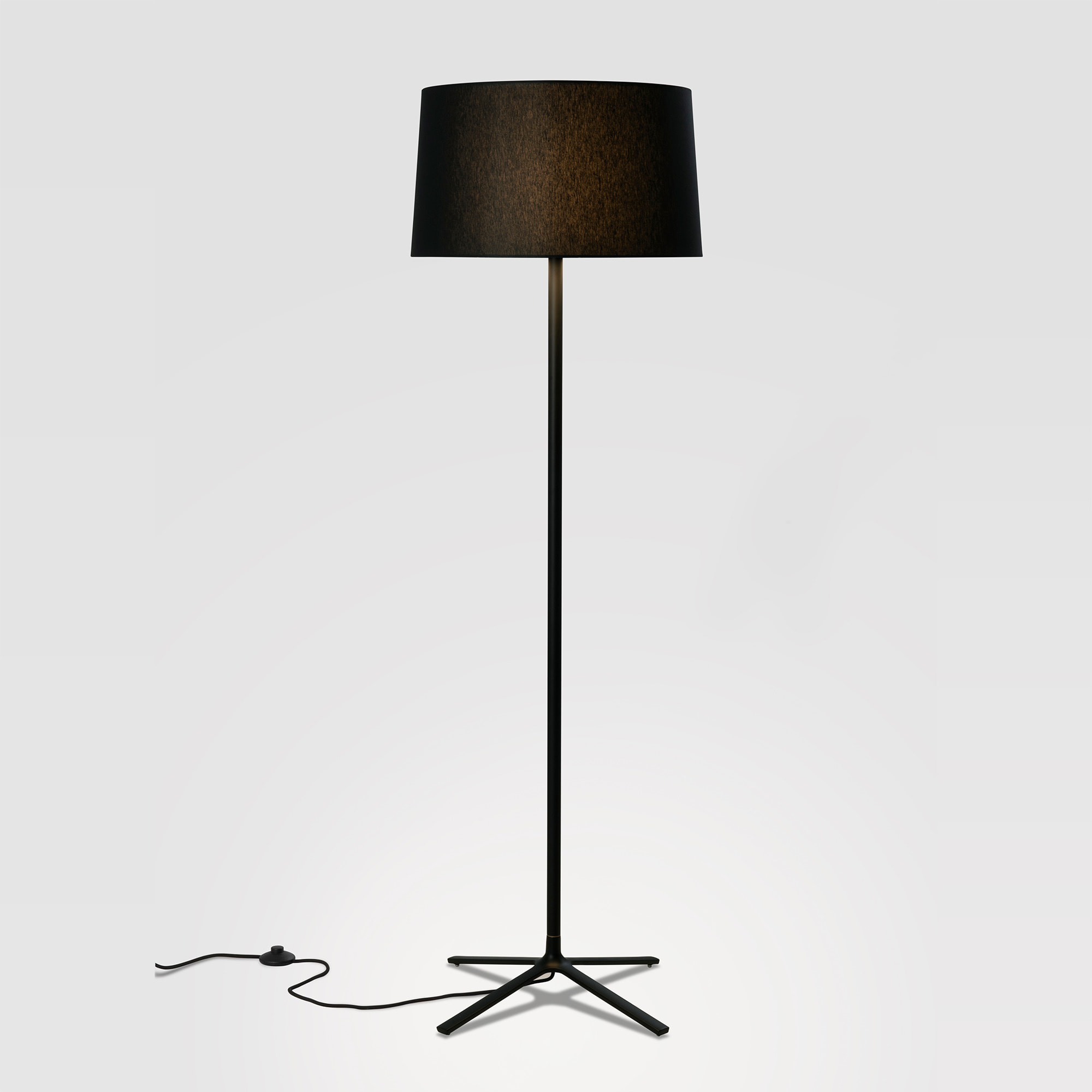 LEDS C4 Pie de salón Hall E27 45 4354lm