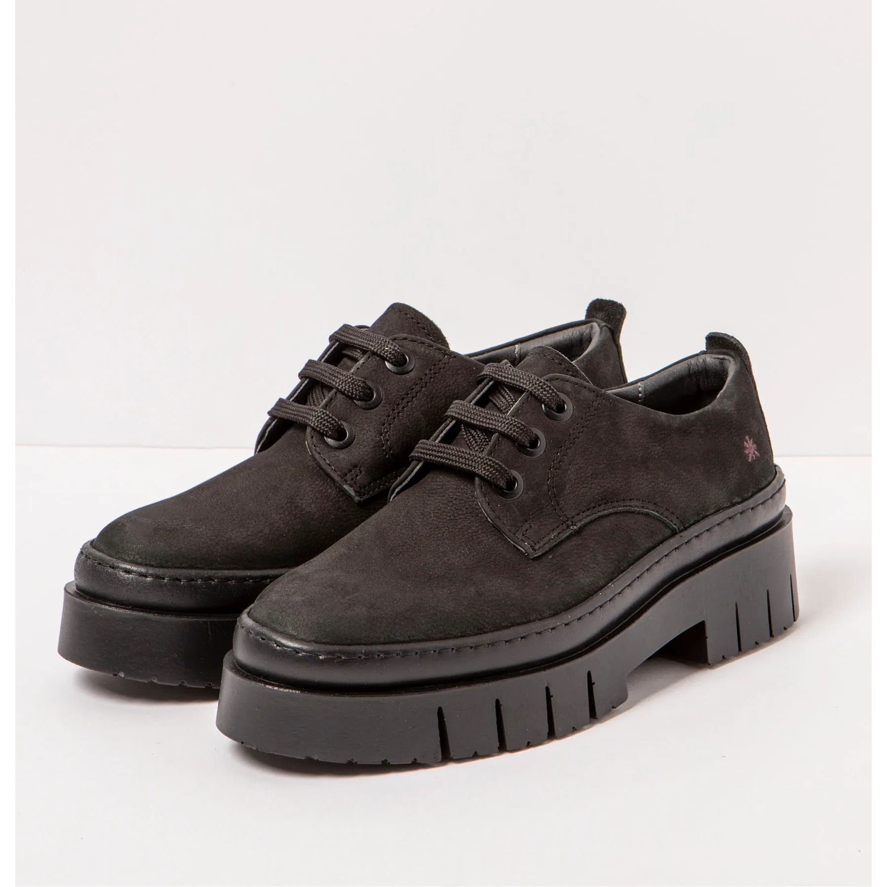 Zapatos 1952 NOBUCK BLACK/AMBERES color Black