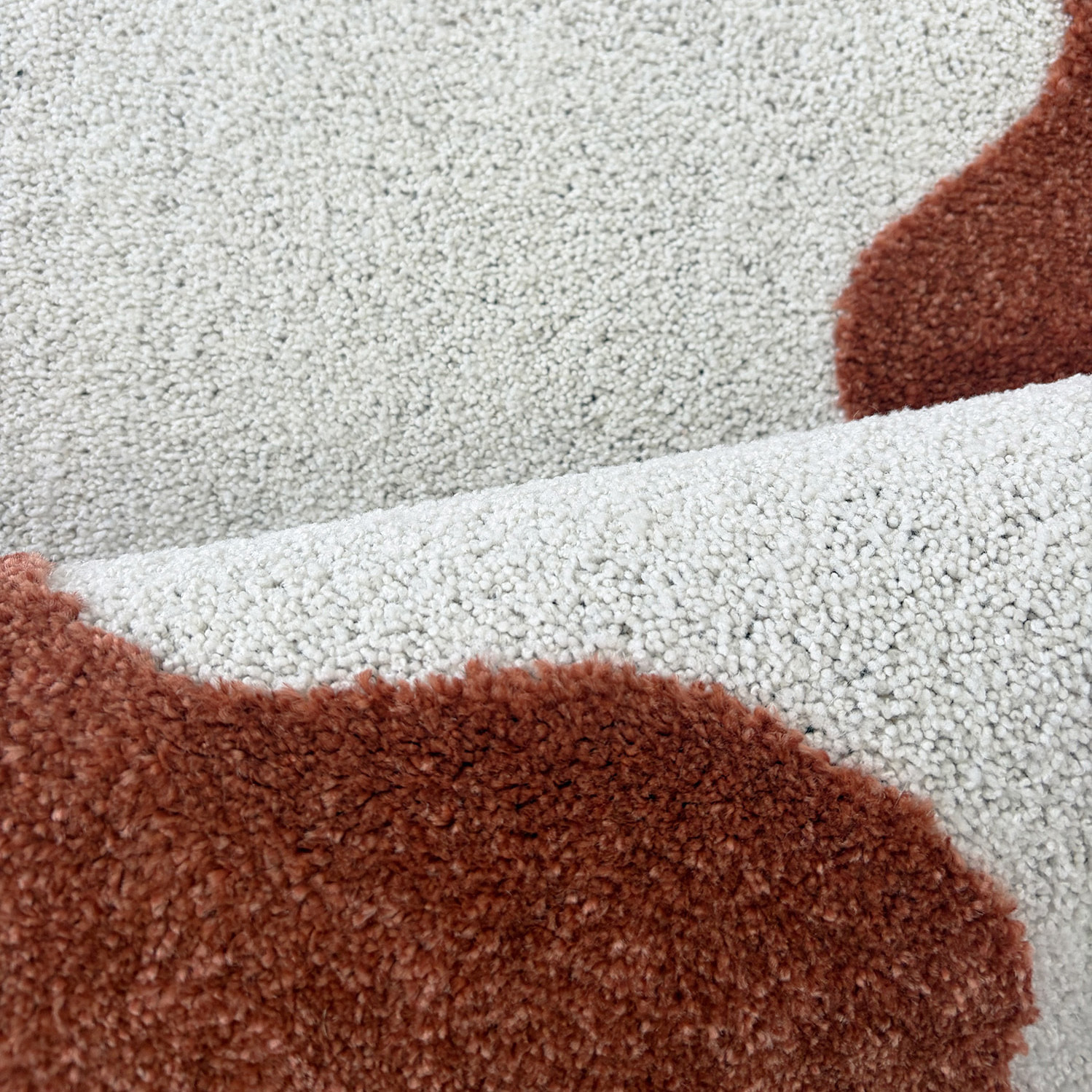 PANTONE - Tapis terracotta à bords festonnés TERRA DEL SOL