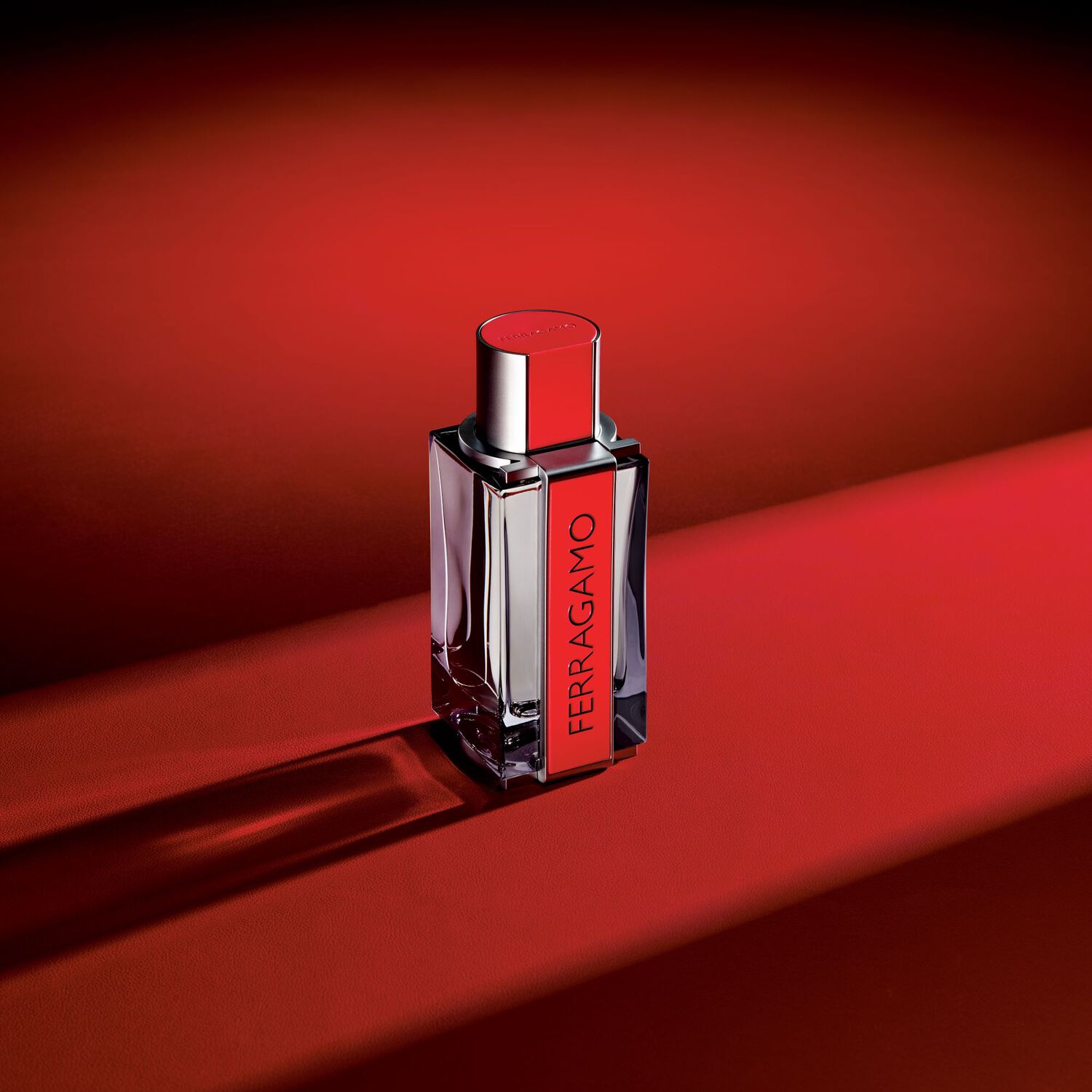 Ferragamo Red Leather  - Eau de Parfum Vaporisateur