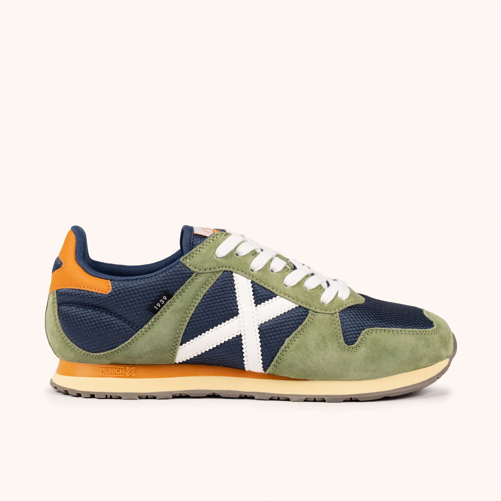 Zapatillas Retro Running Verde Oliva y Navy MUNICH MASSANA MAN 601.