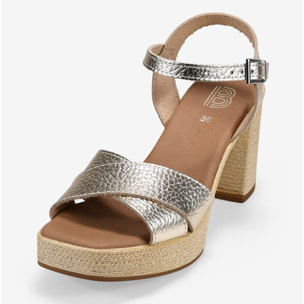 Sandalias doradas en piel con tacón efecto rafia