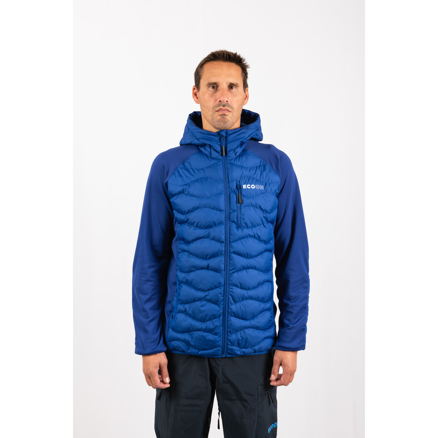 Chaqueta ECOActive Hybrid Insulated Jacket with cap marca ECOON - Azul Cielo