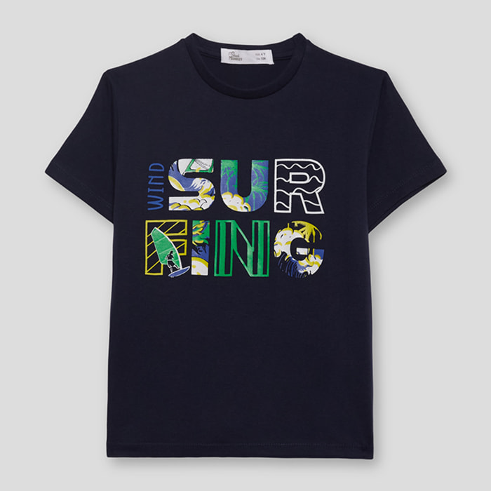 Camiseta Niño Manga Corta Cuello Redondo 100 % Algodón, Color Marino, Estampado “SURFING” con Letras y Motivos Playeros, Corte Regular | Color: Marino | Street Monkey