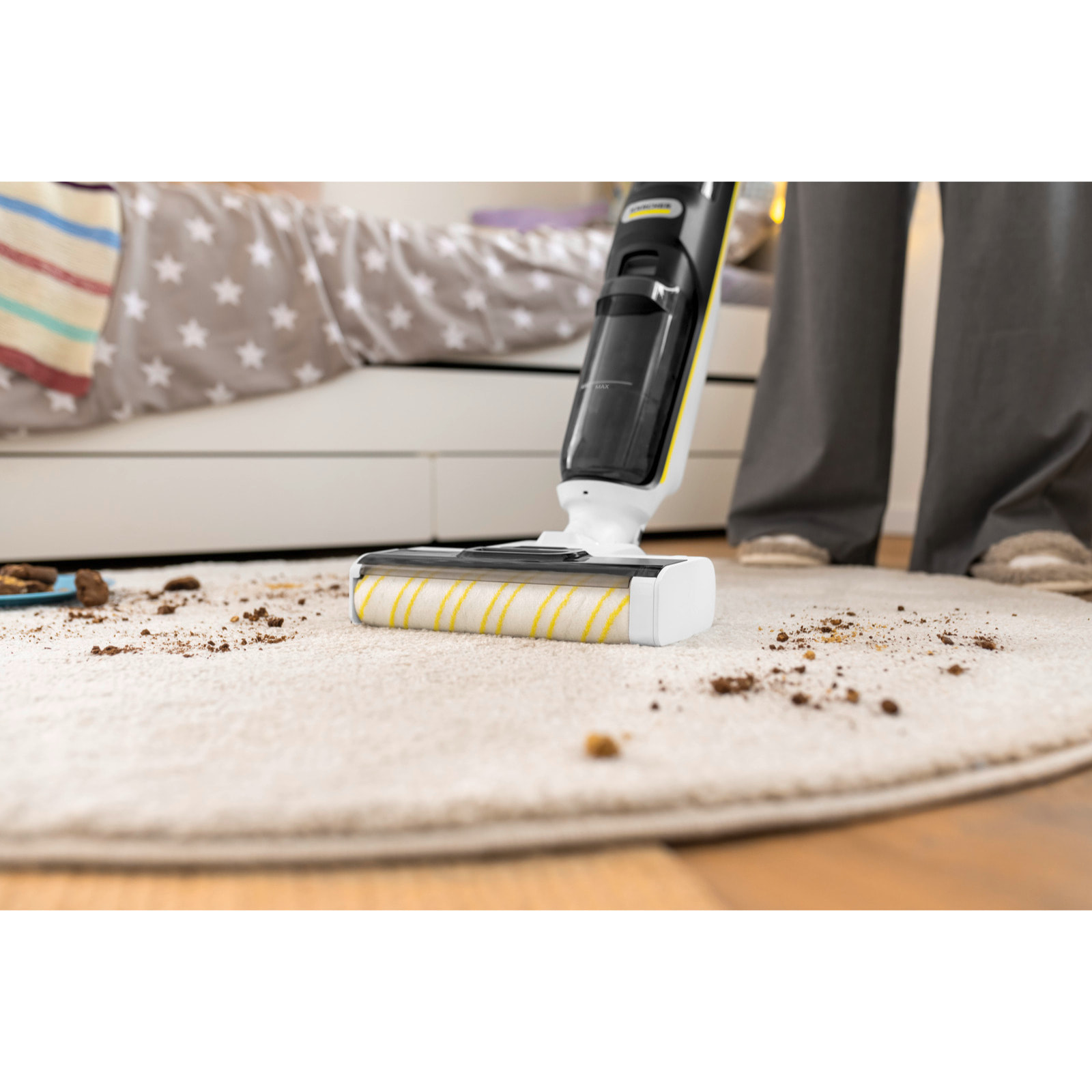 Aspirateur balai laveur sans fil Karcher FCV4 - eau et poussières - 200 m² - aspire lave et sèche