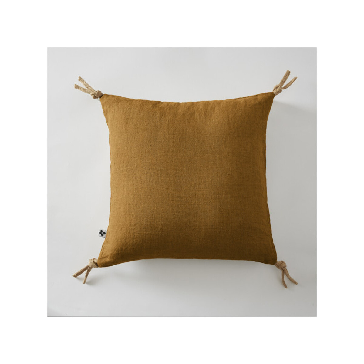 Coussin en lin lavé déhoussable 45 x 45 cm à pompons - 5 coloris - SOLINE