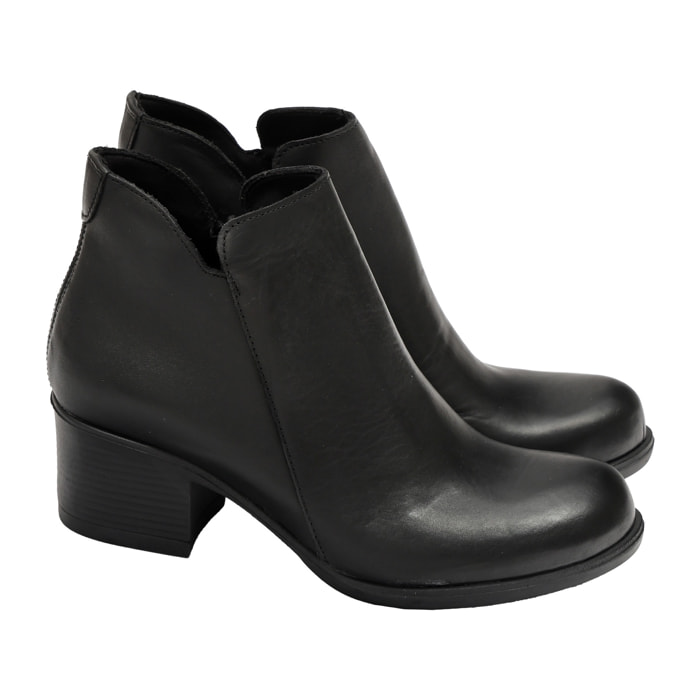 Tronchetto in vera pelle con tacco comodo