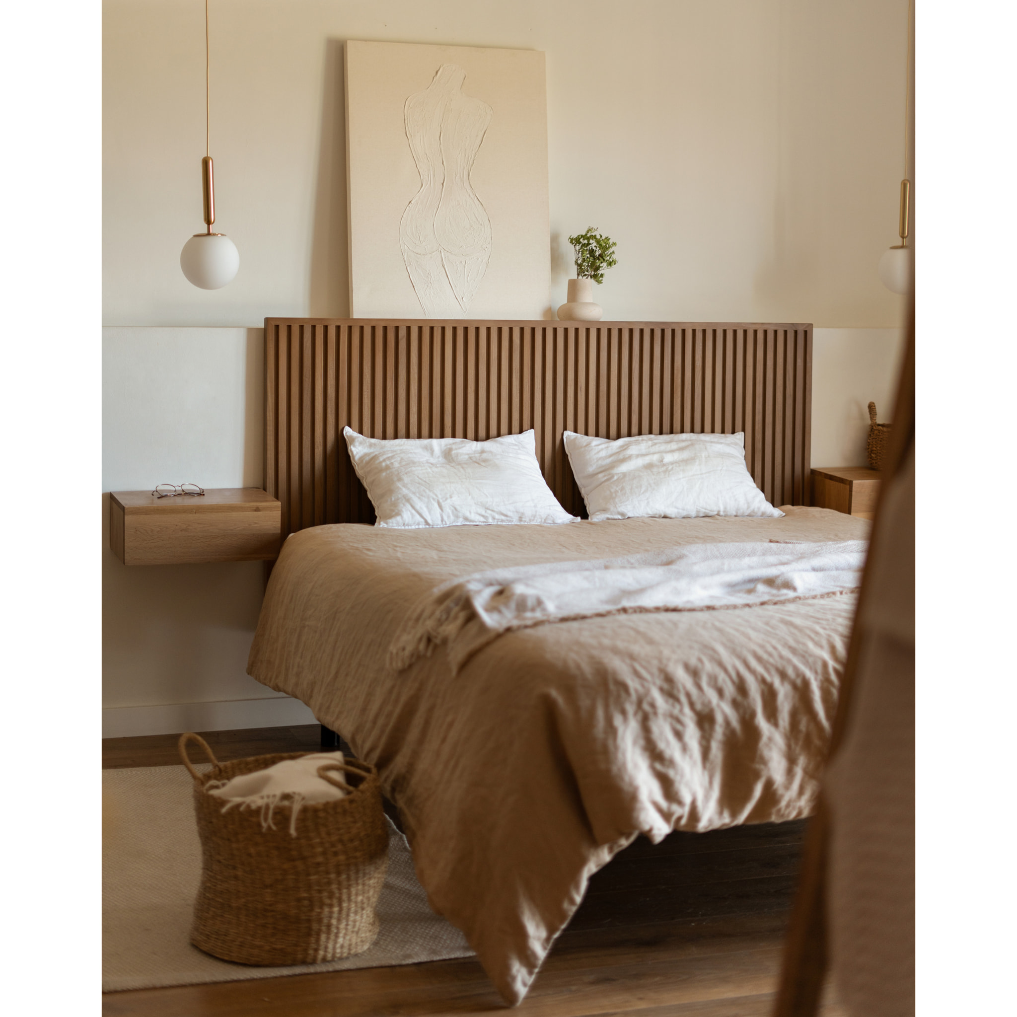 Tableau beige décoratif sur toile de coton avec cadre en bois peint à la main à la peinture à l'huile en différentes tailles