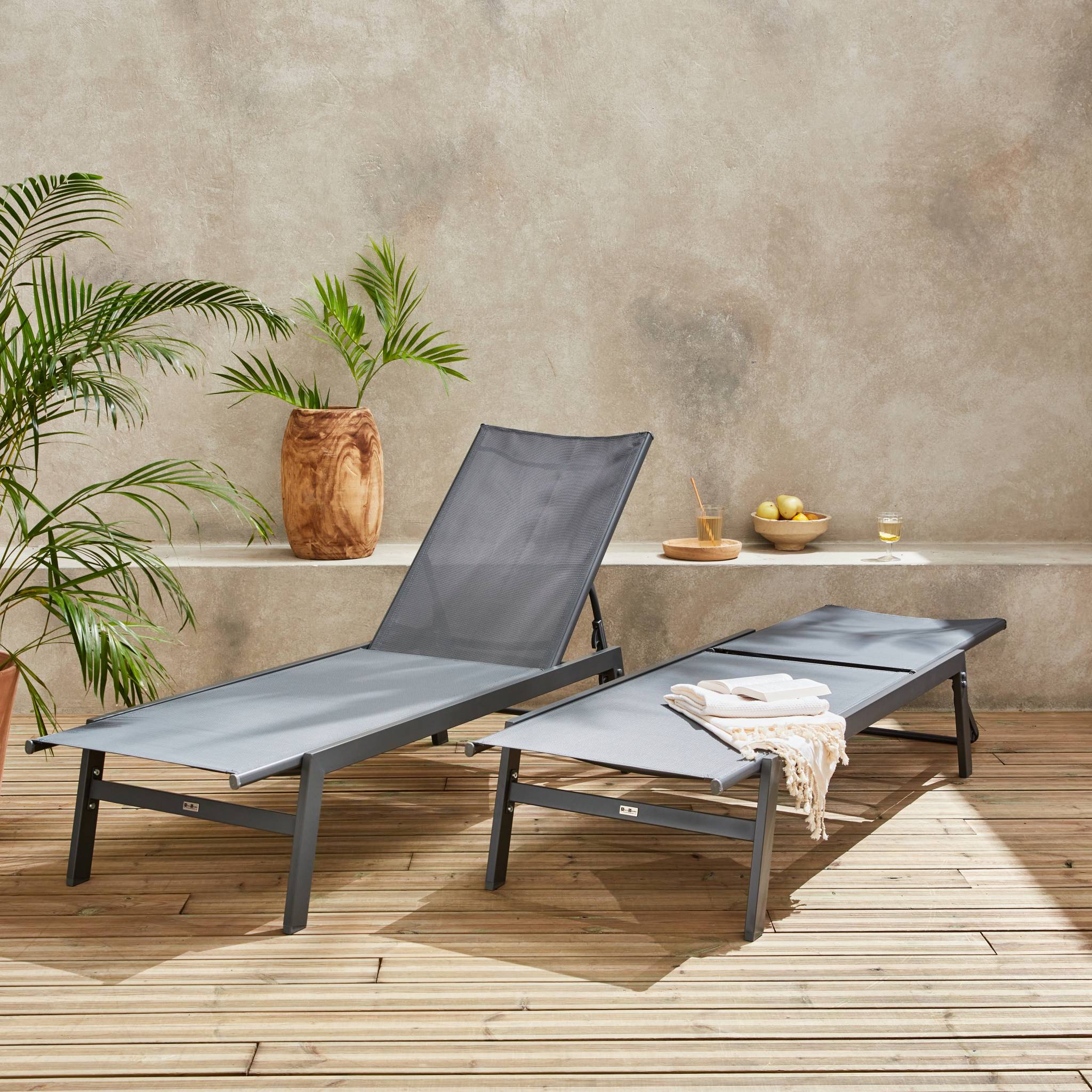 Lot de 2 transats anthracite. 5 positions. en textilène et métal. FLORA.  L155 x P59 x H106cm