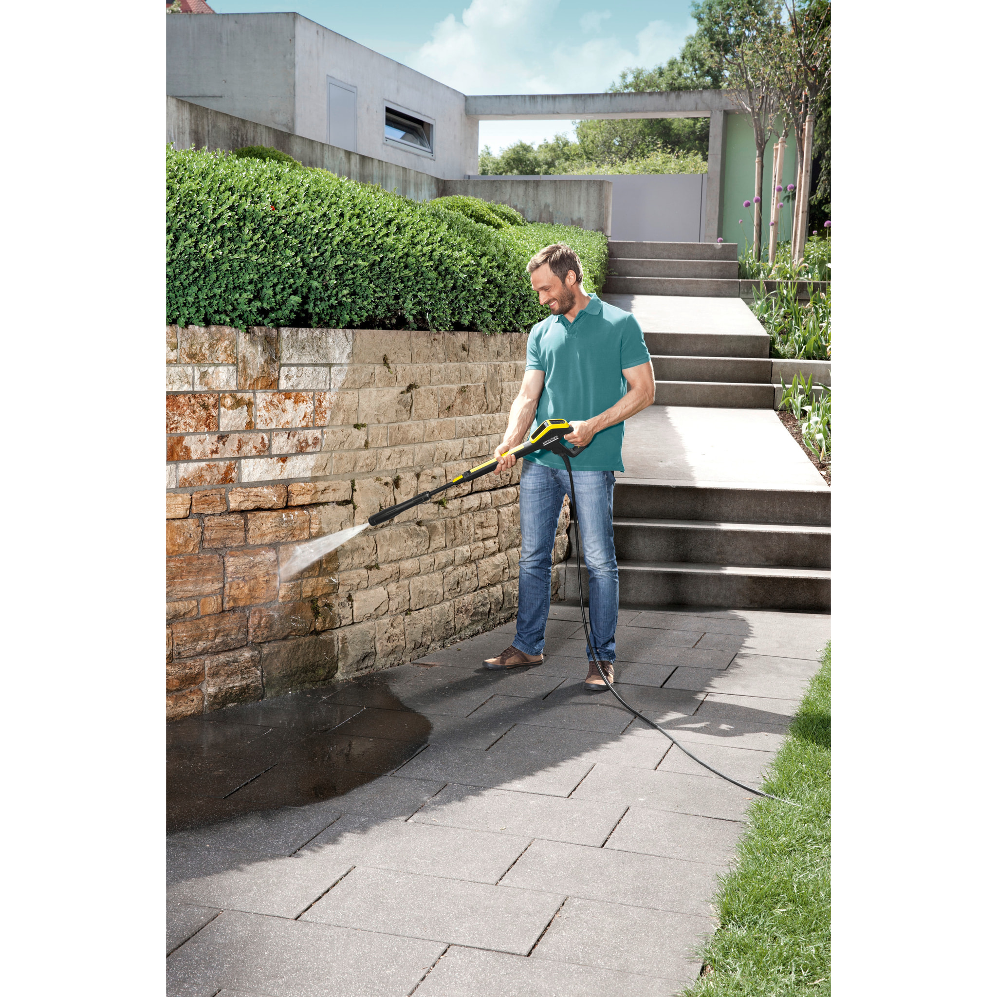 Nettoyeur haute pression Karcher K 4 Power Control - Pression 130 bar- Débit 420 l/h- Moteur 1800 W