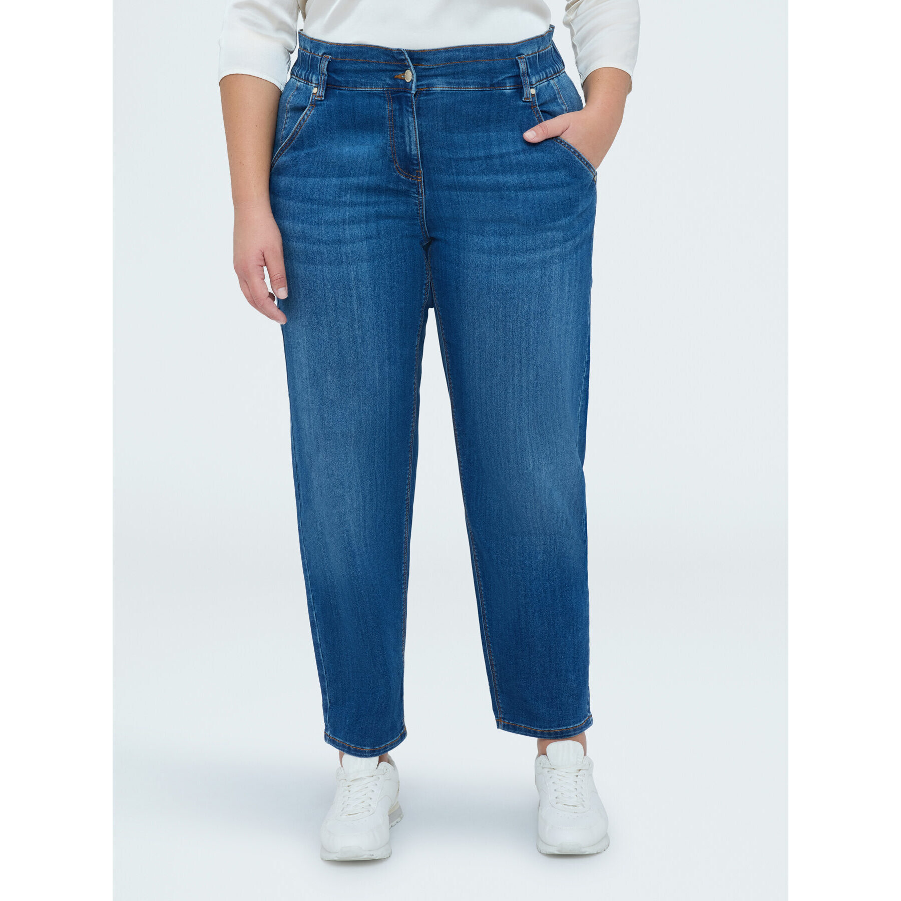 Fiorella Rubino - Jeans Balloon lavado azul efecto washed - Azul