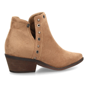 Botines cowboy mujer con detalles metálicos