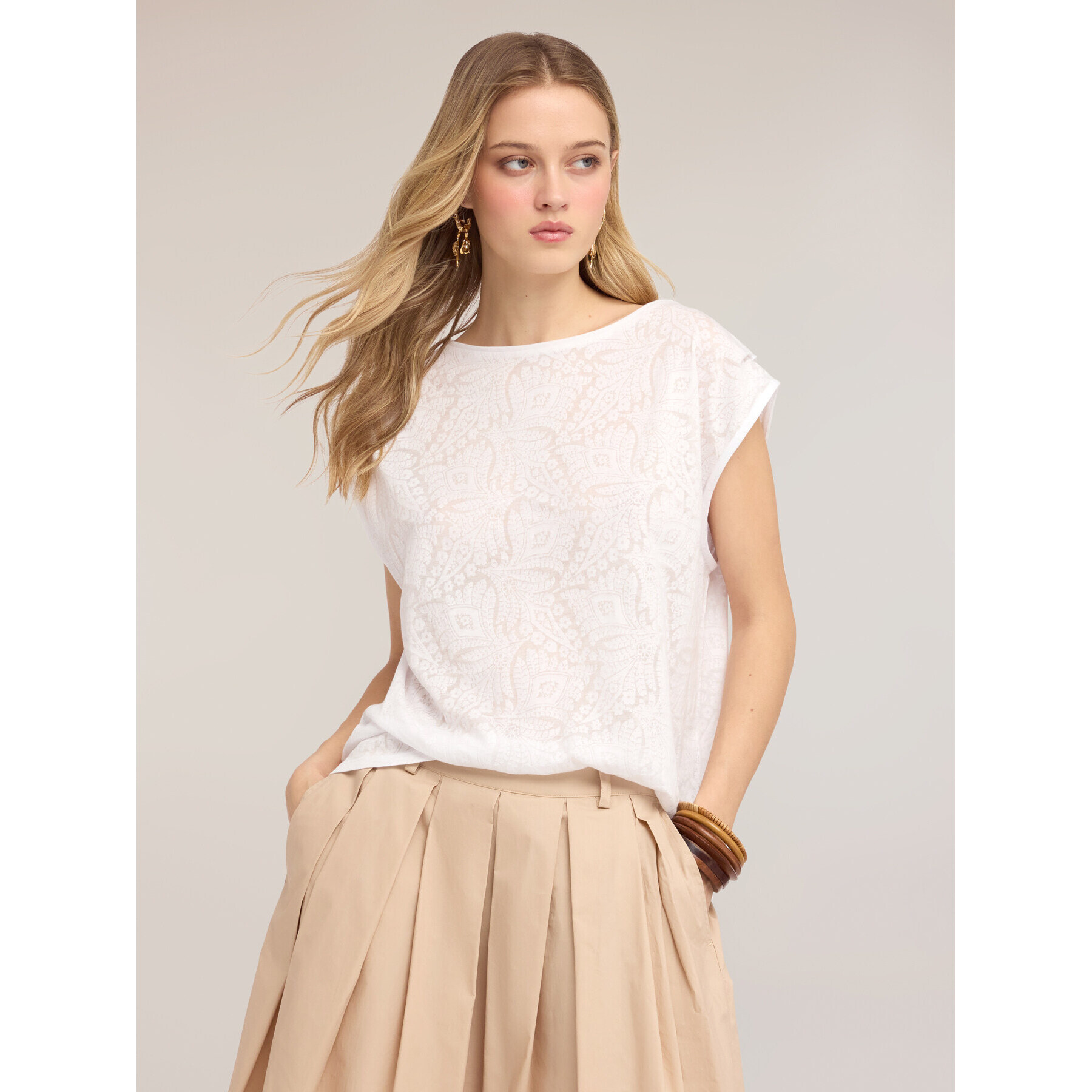 Motivi - Camiseta con acabado devoré - Blanco