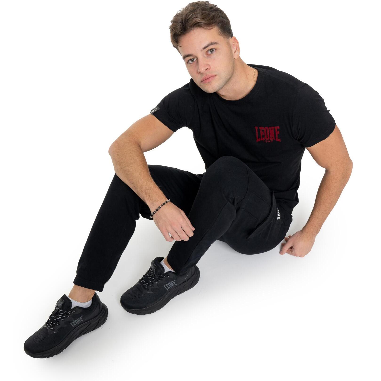 Pantalón de deporte de invierno para hombre con pequeño logo "Basic" en el puño