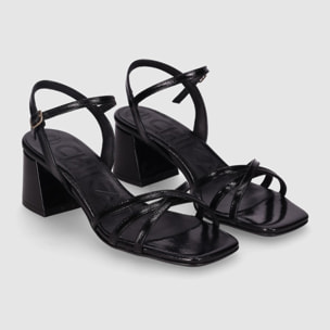 Sandalias - Negro - Tacón: 4 cm