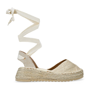 Alpargatas cuña beige en rafia con tiras largas