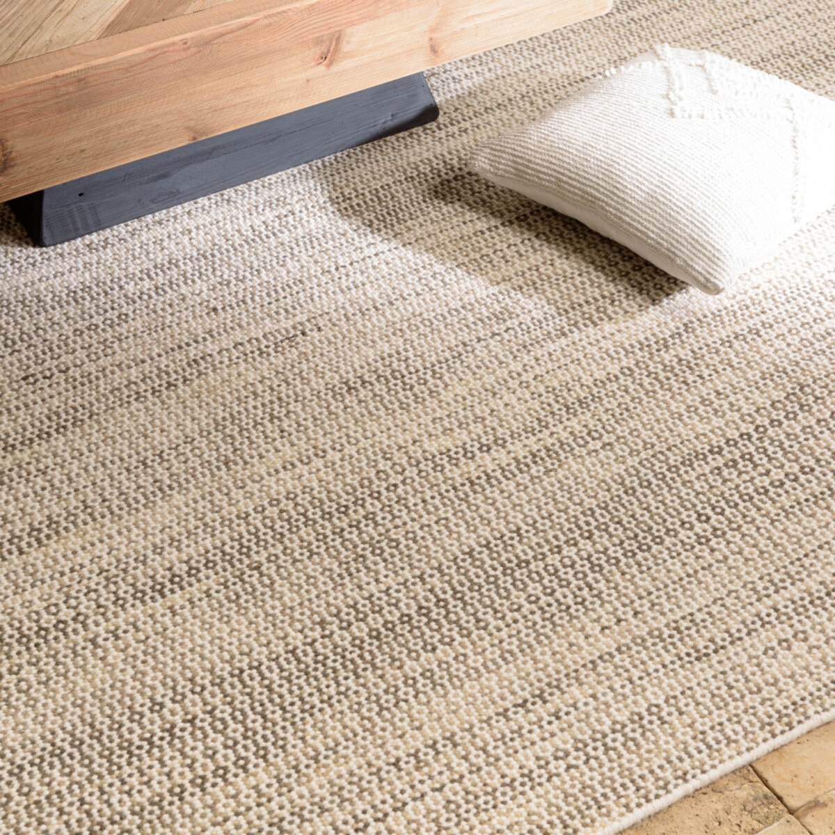 QUENTIN - Tapis rect. 160x230cm en laine tissée couleur blanc et kaki