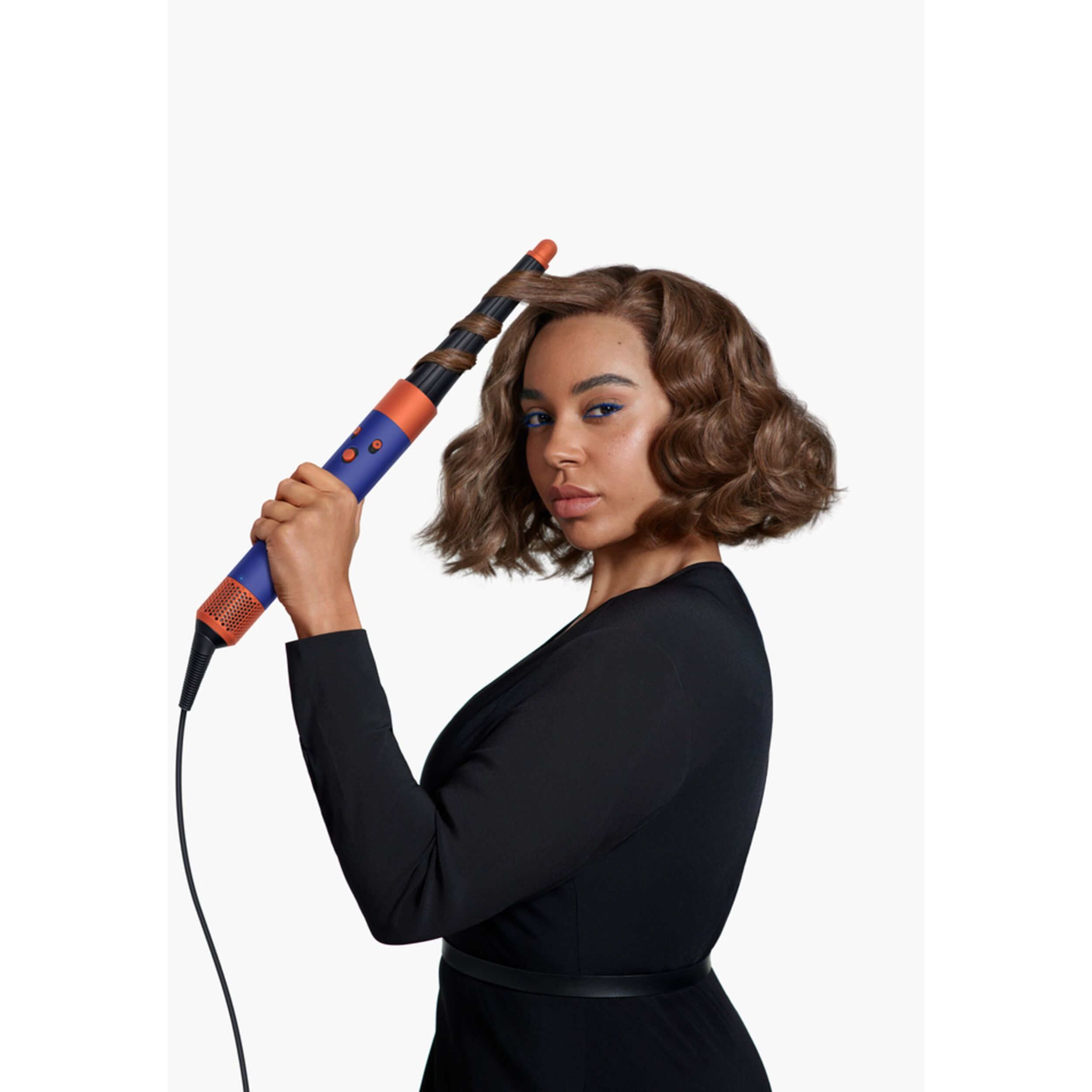 Multi-styler asciugacapelli Dyson Airwrap i.d.™ per capelli lisci e ondulati in Strawberry/Bronze | Nuovo