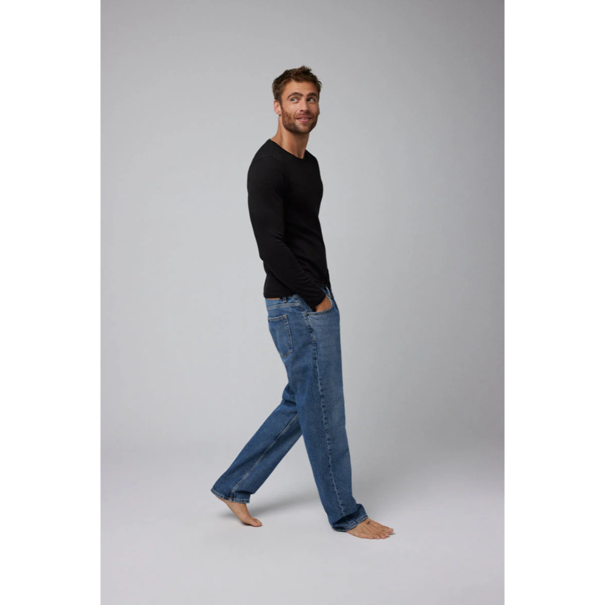 Maglietta termica con controllo della temperatura e maniche lunghe in nero