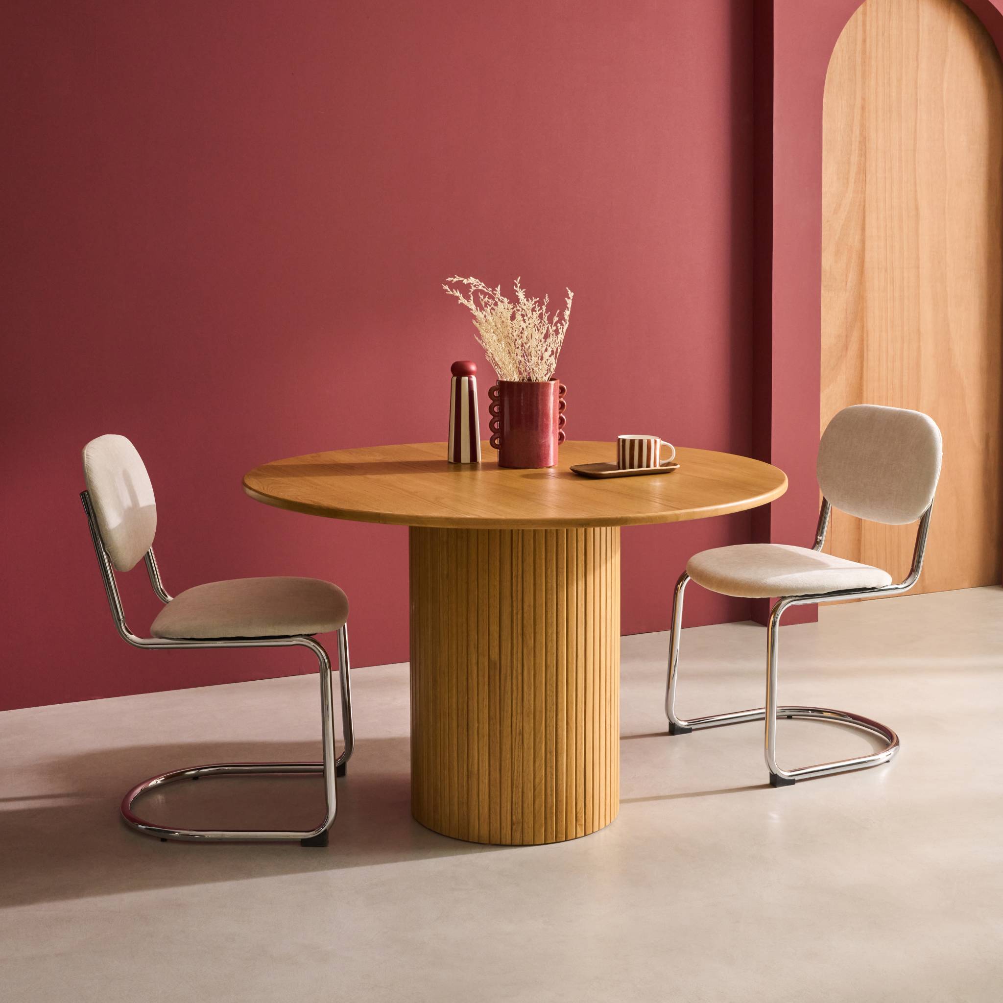 Table à manger ronde bois d'hévéa et placage chêne 4 places ESTELLE