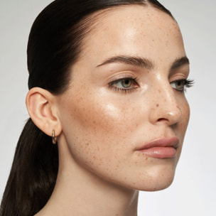 All Over Glow Tint - Illuminateur Liquide Yeux et Joues