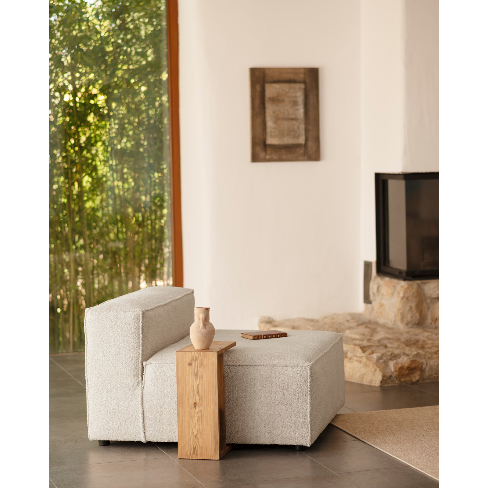 Fauteuil en bouclé couleur gris clair de 110x90cm Hauteur: 70 Longueur: 110 Largeur: 90