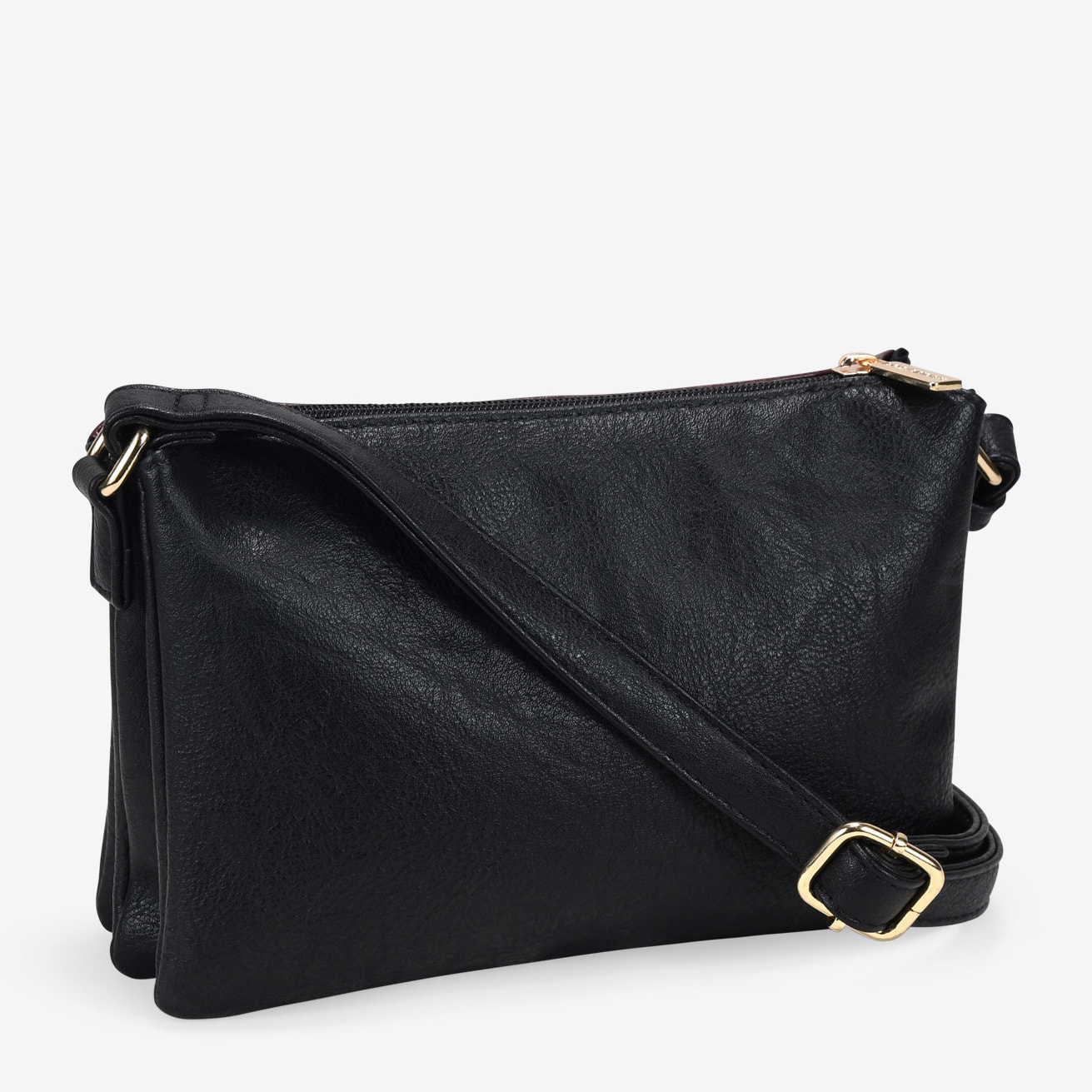 Bolso bandolera negro con bordado