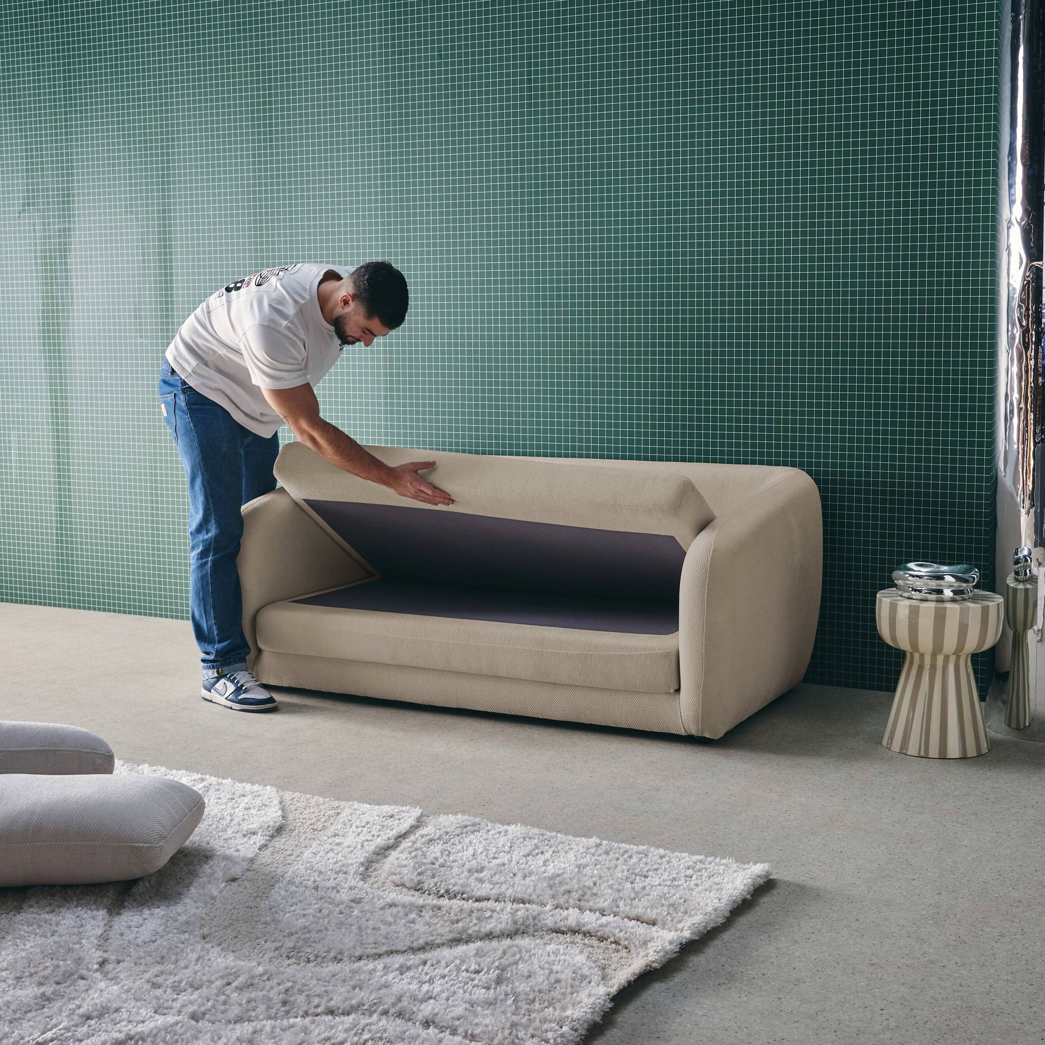 Canapé convertible 2 places tissu chenille gris clair - L 170 x P 95 x H 76cm - Twist