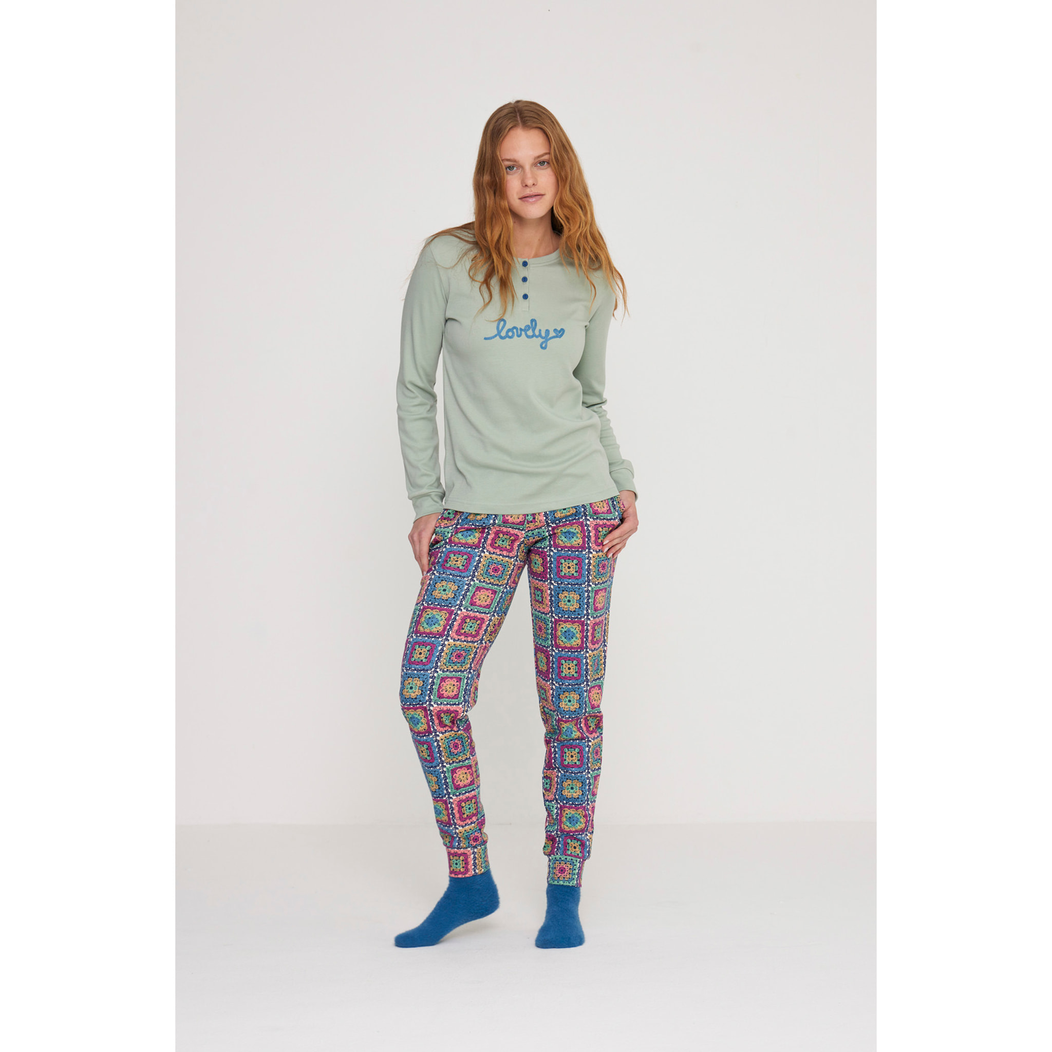 Pigiama donna folk in caldo cotone con collo a tre bottoni Noidinotte