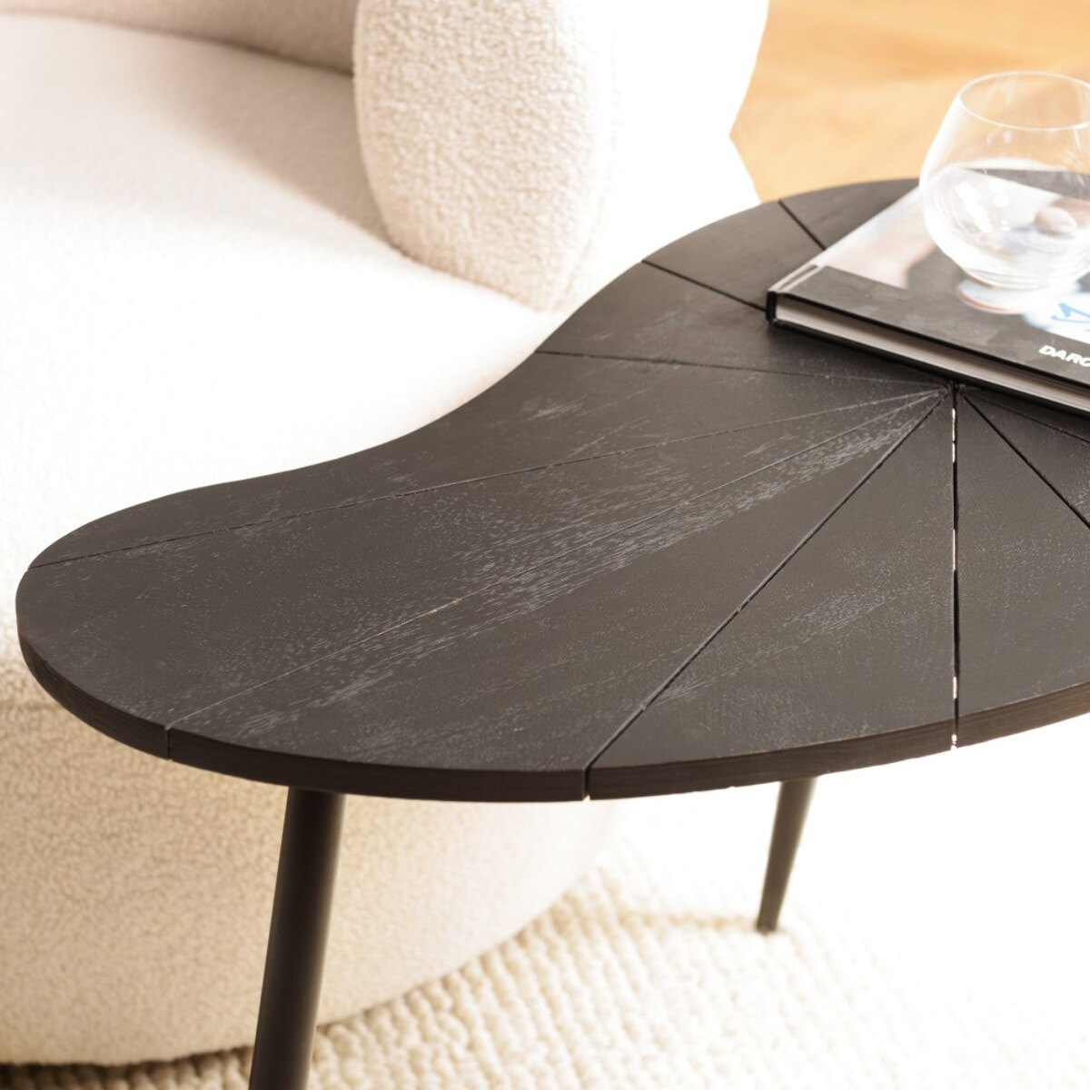 JAMES - Table d'appoint ovoïde plateau texturé noir mat pieds fer noir