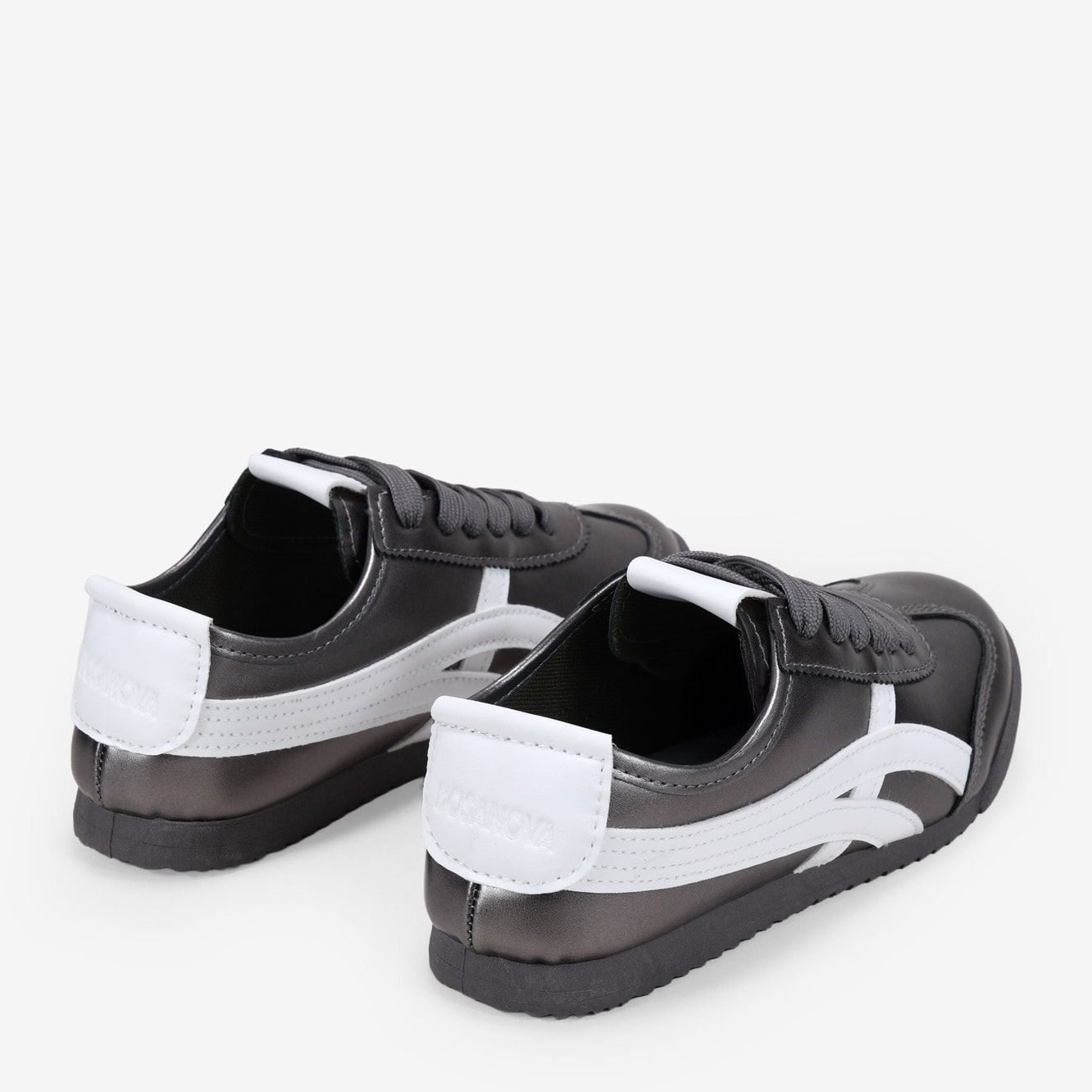 Zapatillas planas plomo con cordones